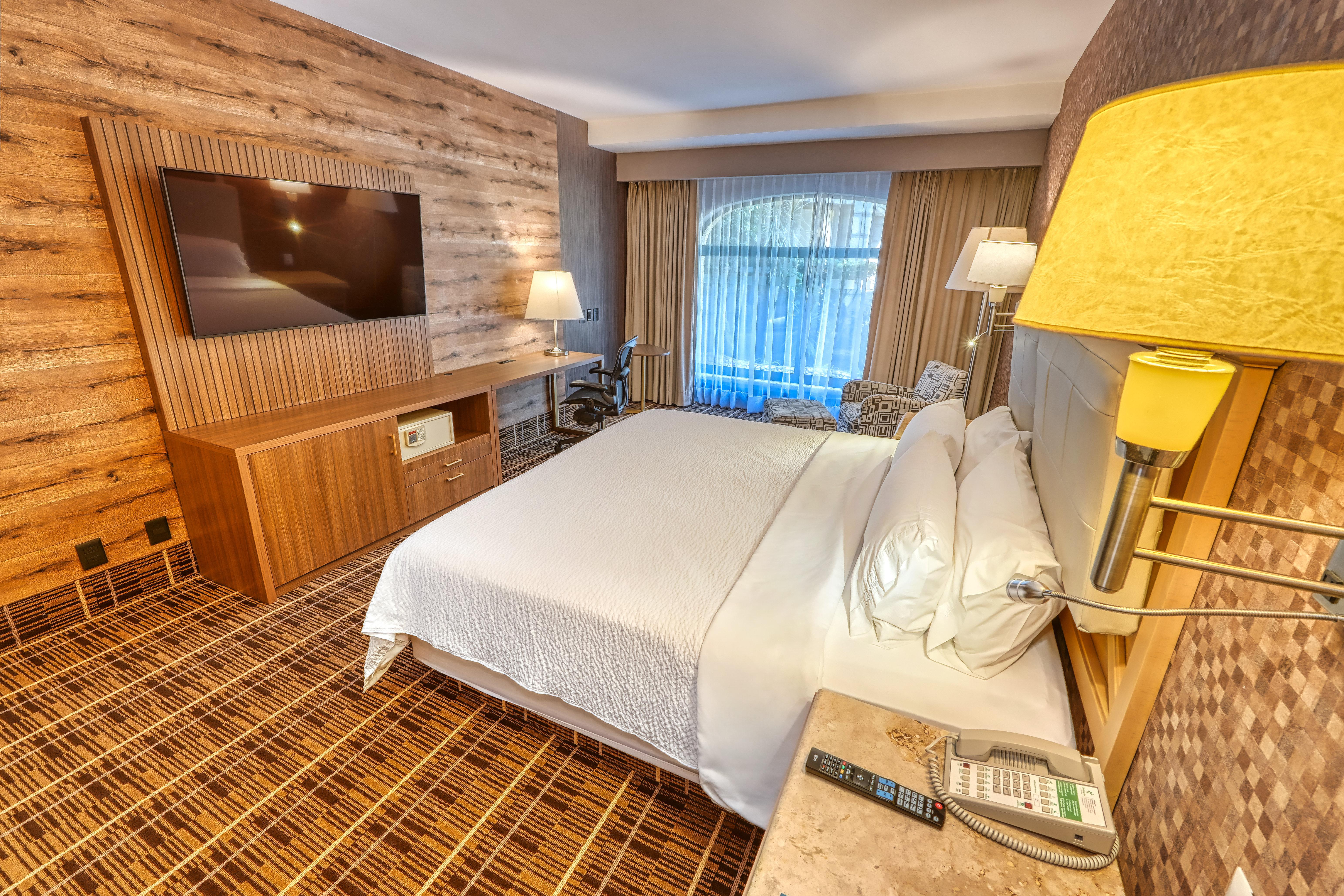 Double Accessible King Size Bed