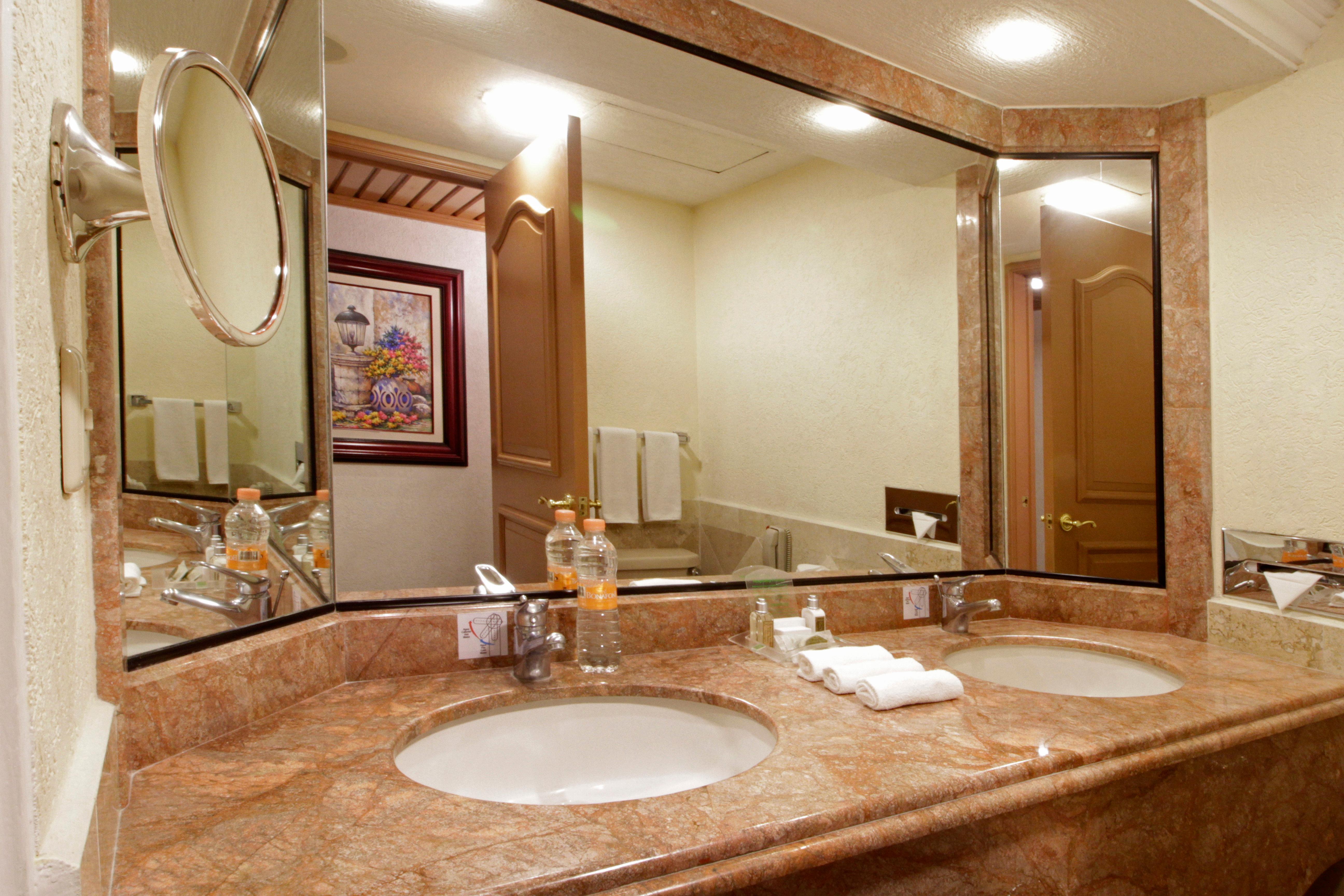 Double Executive Two Queen Beds