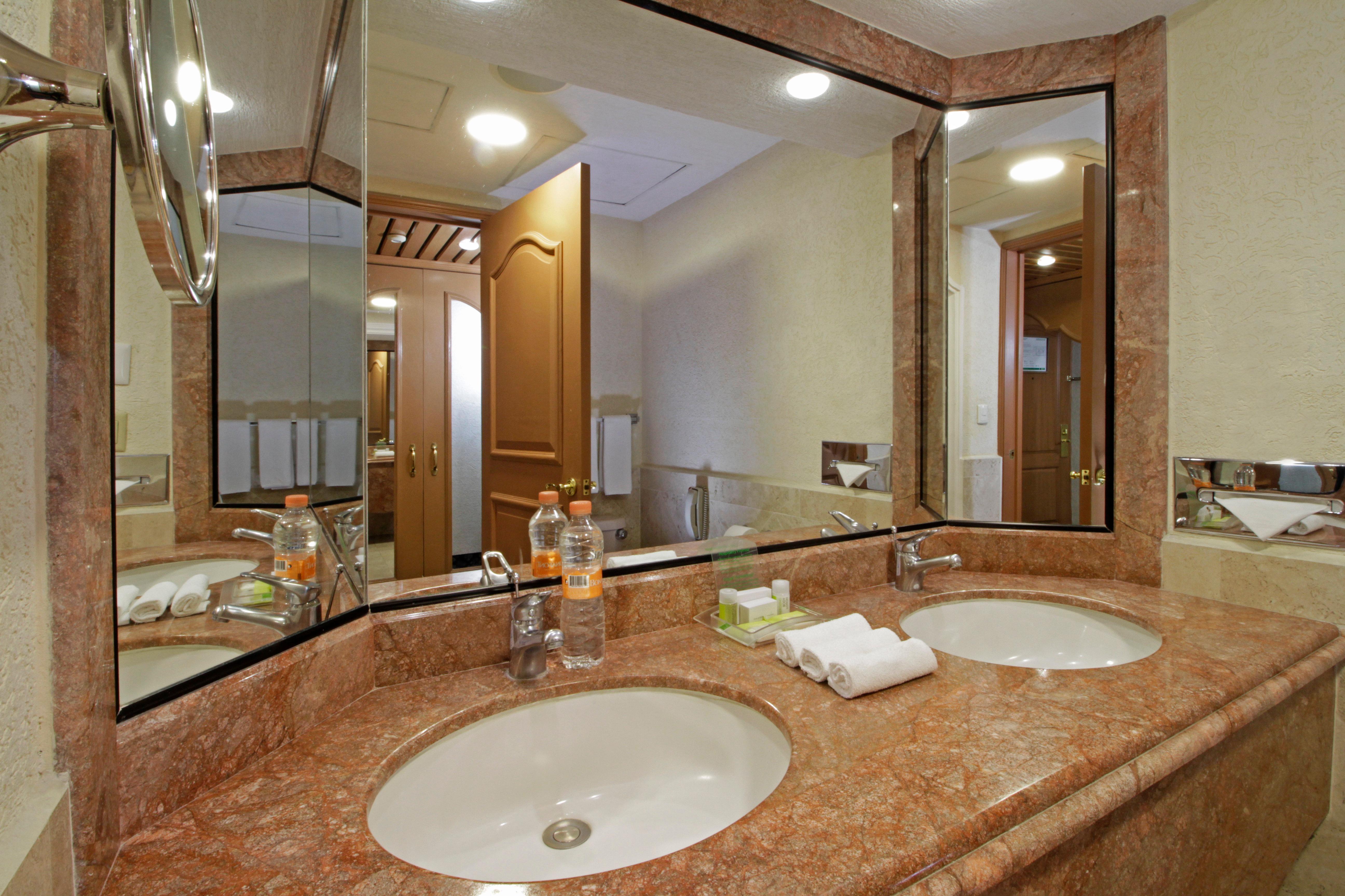 Double Executive Two Queen Beds