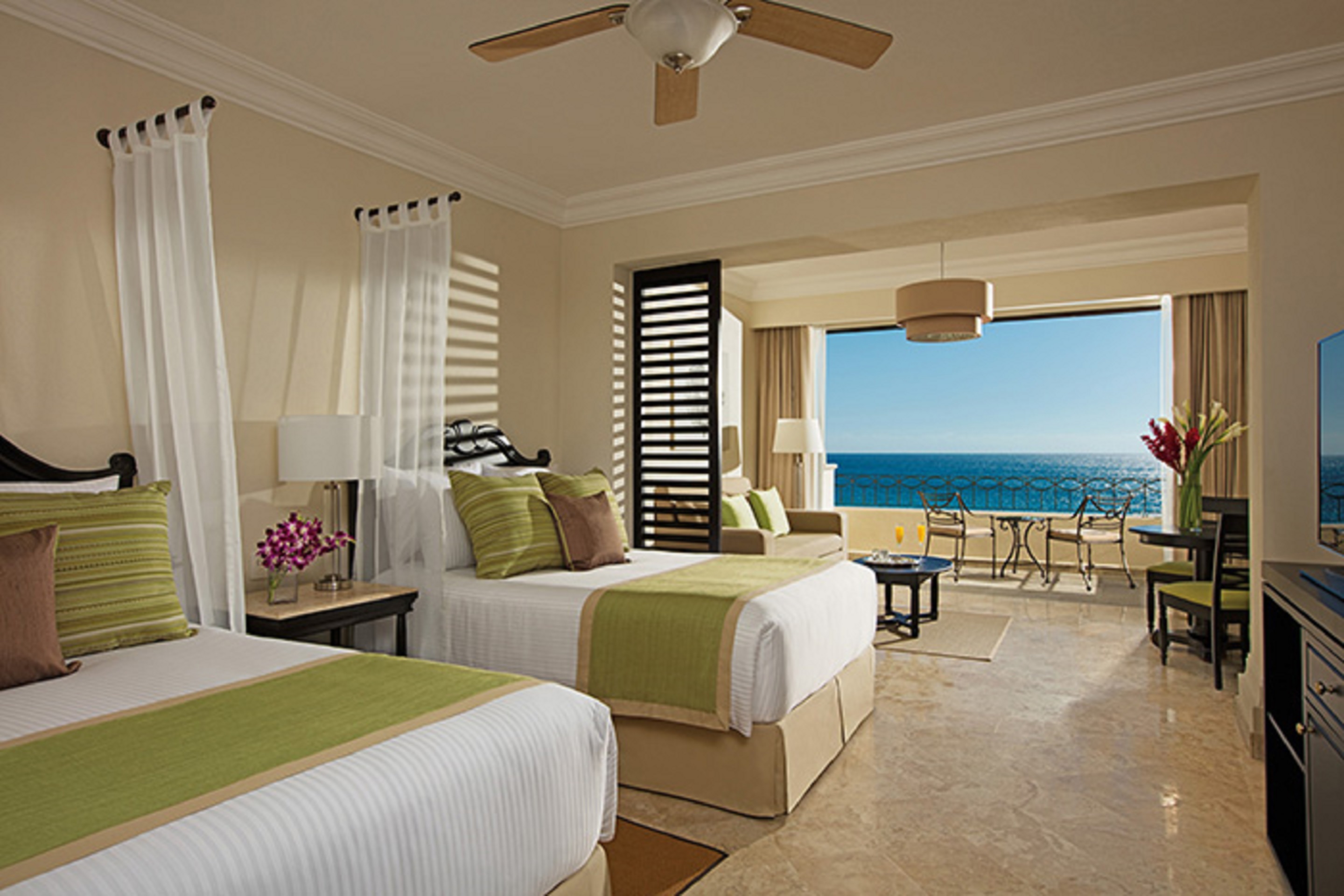 Junior Suite Ocean View Two Double Beds