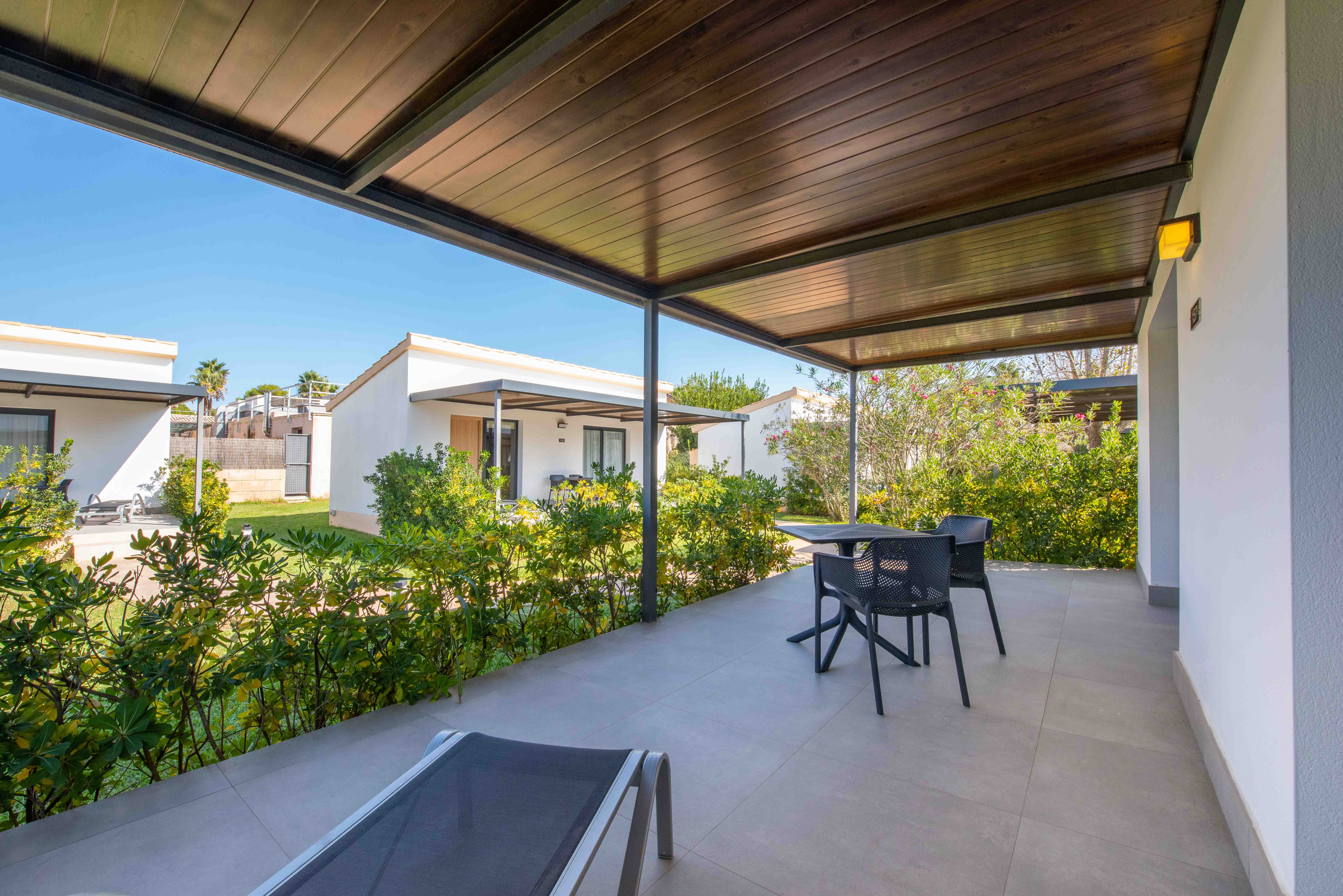 Bungalow with Terrace