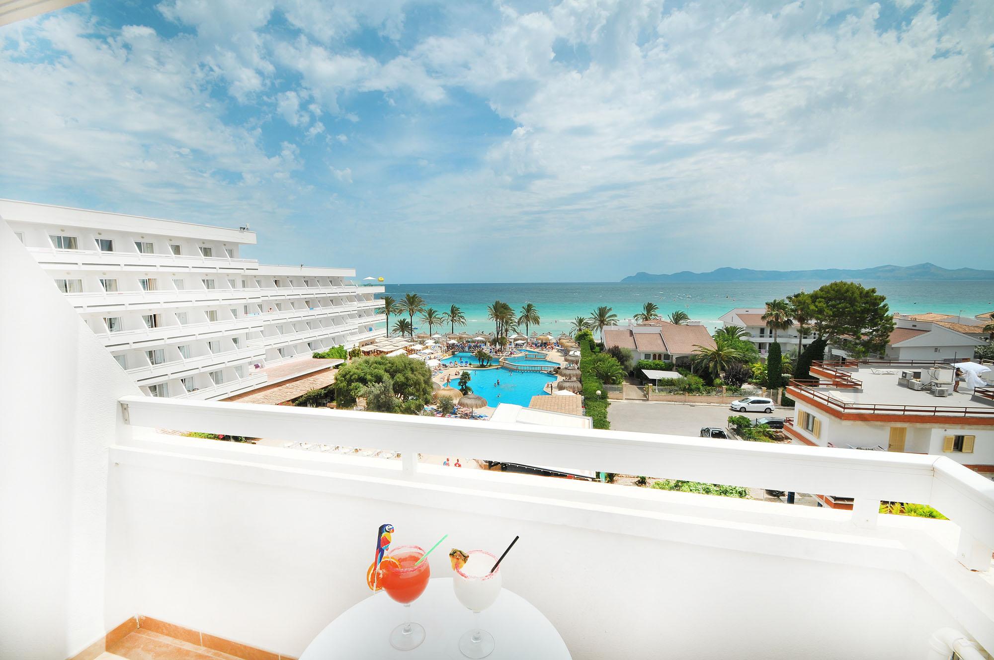 Double or Twin Sea View