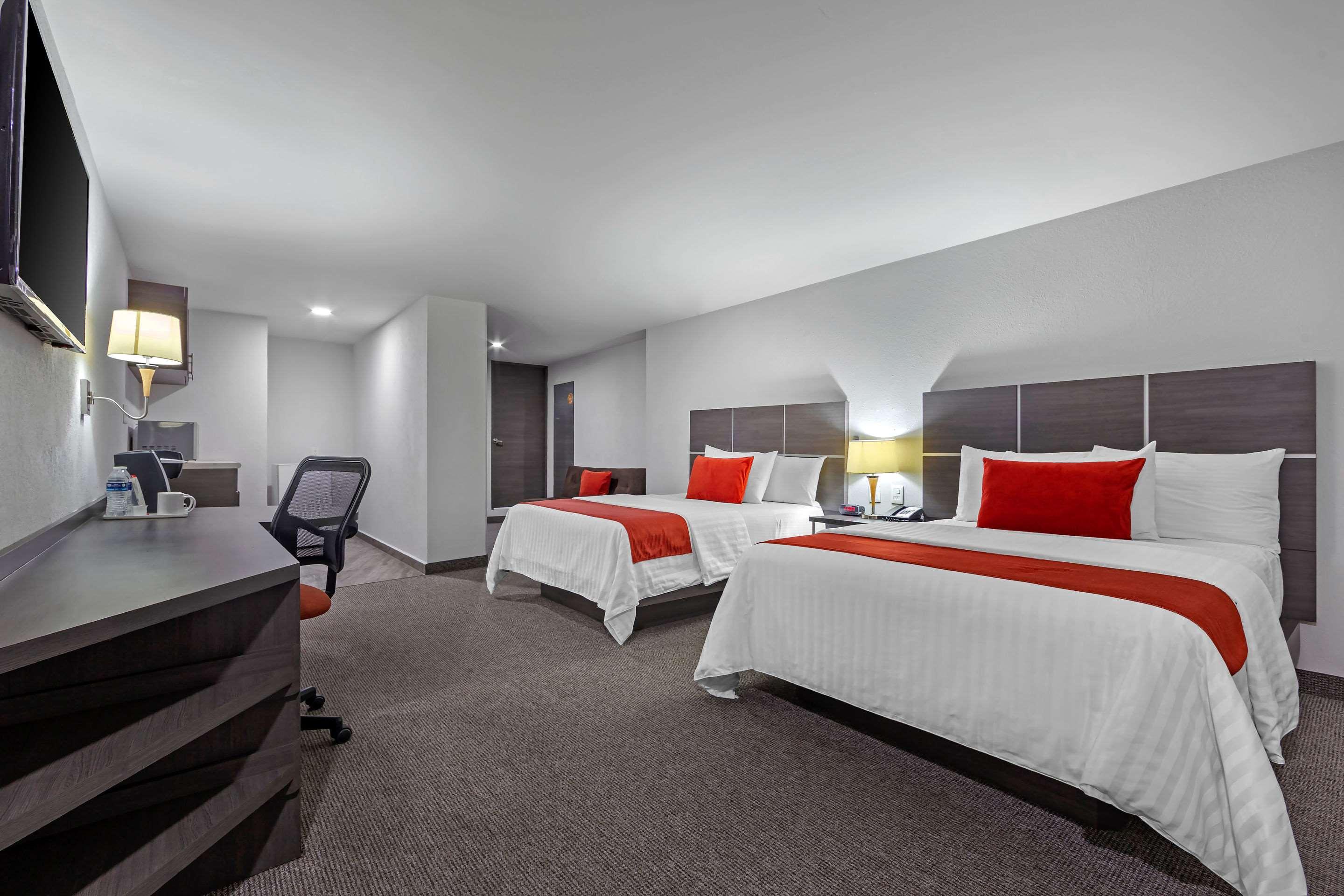 Suite Two Double Beds Non Smoking