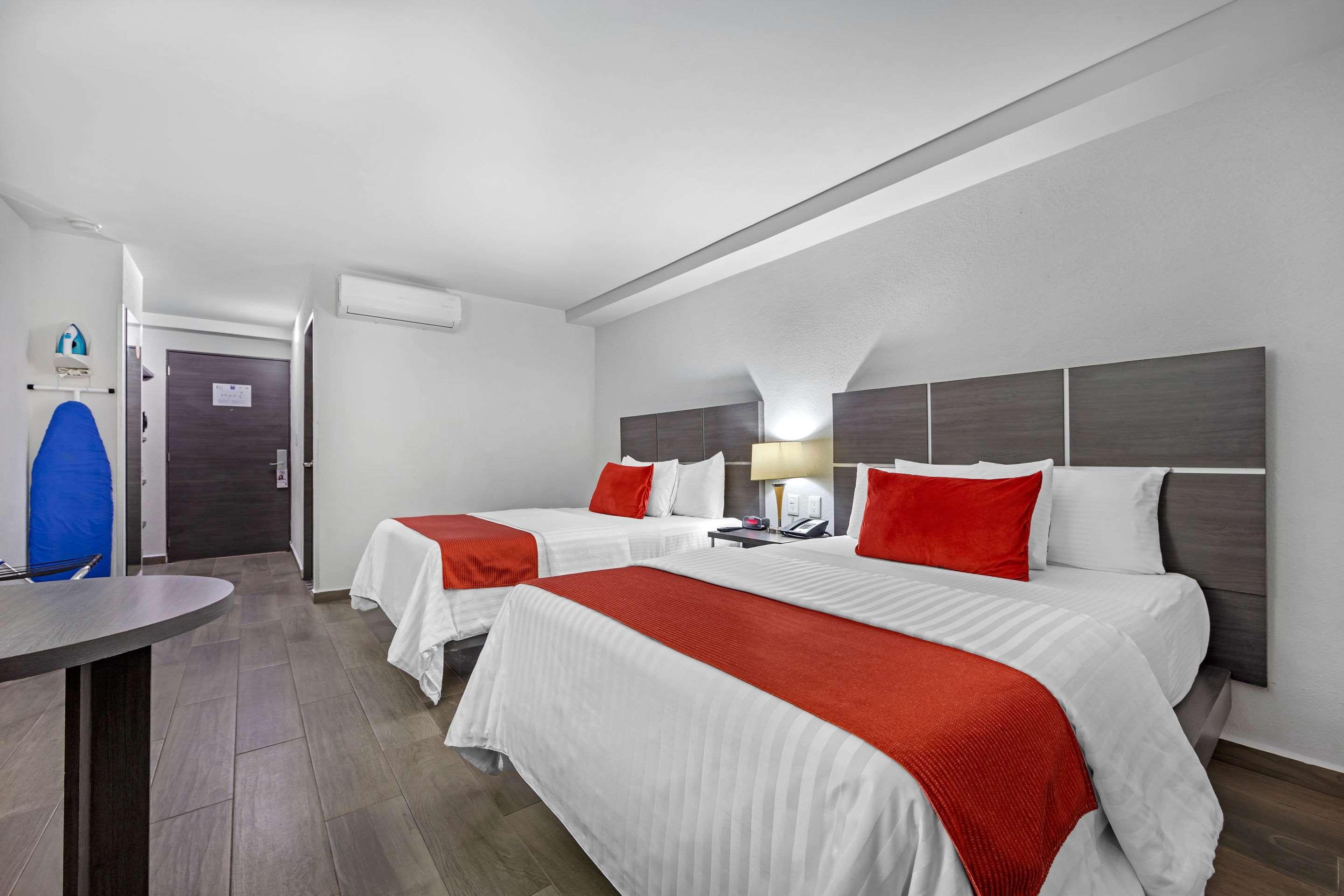 Double Two Double Beds Non Smoking