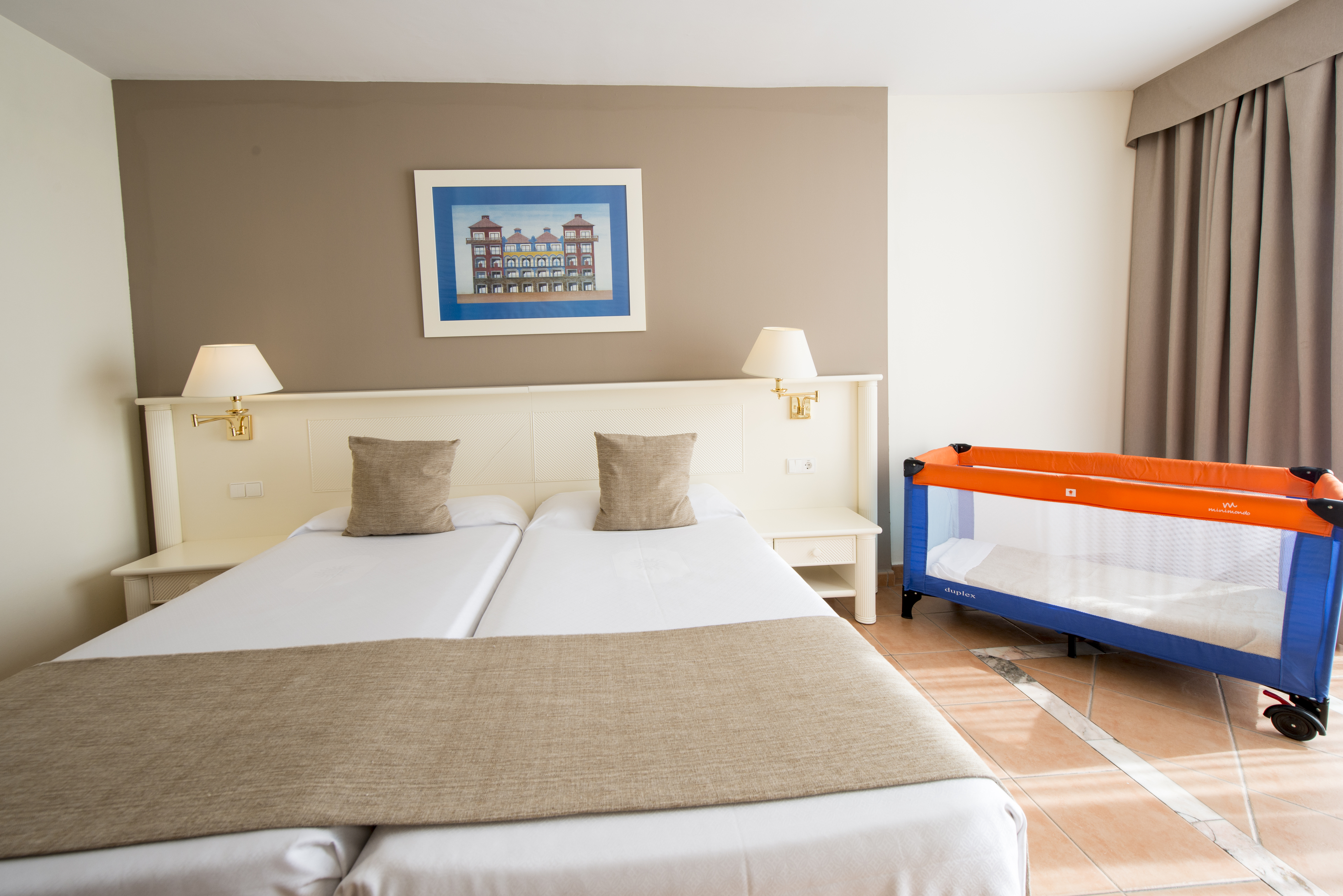 Double or Twin Standard