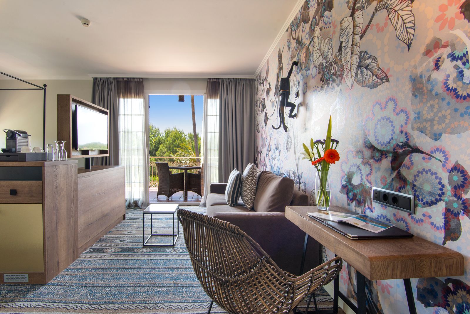 Double Deluxe Pool View