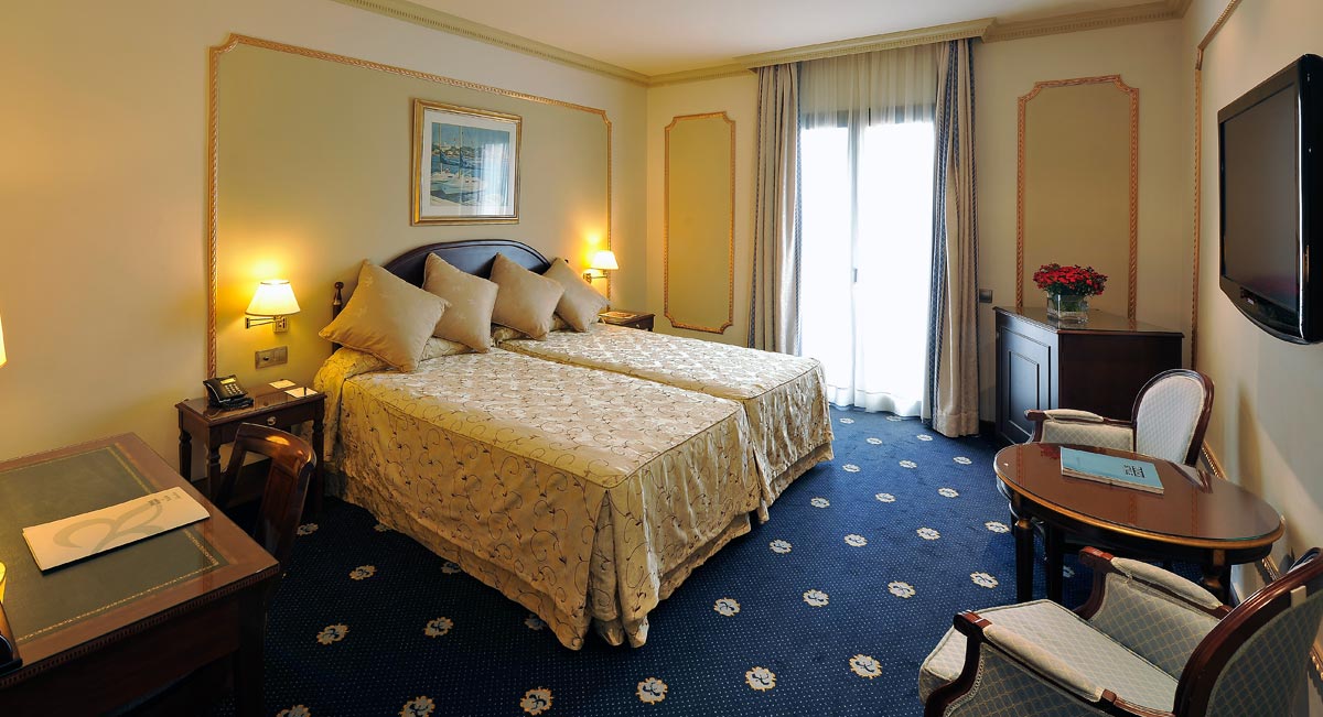 Double or Twin Standard