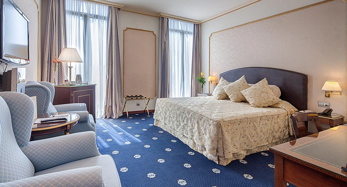 Double or Twin Deluxe