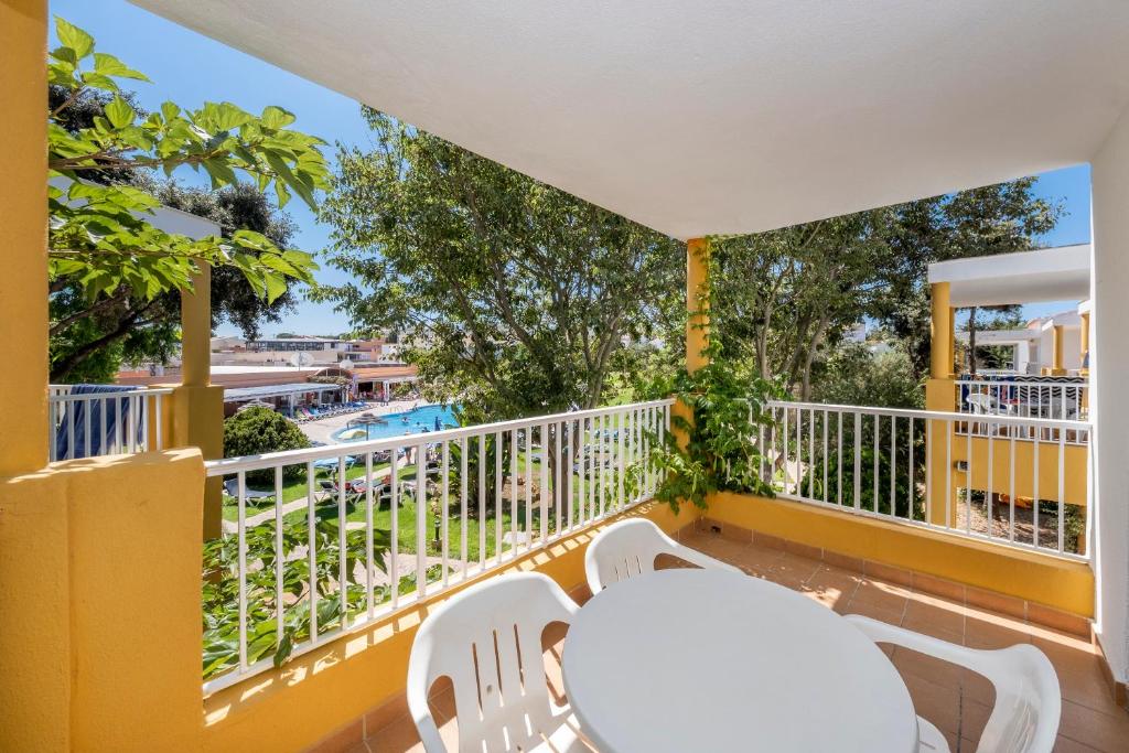 Apartment Capacity 3 Two Bedrooms