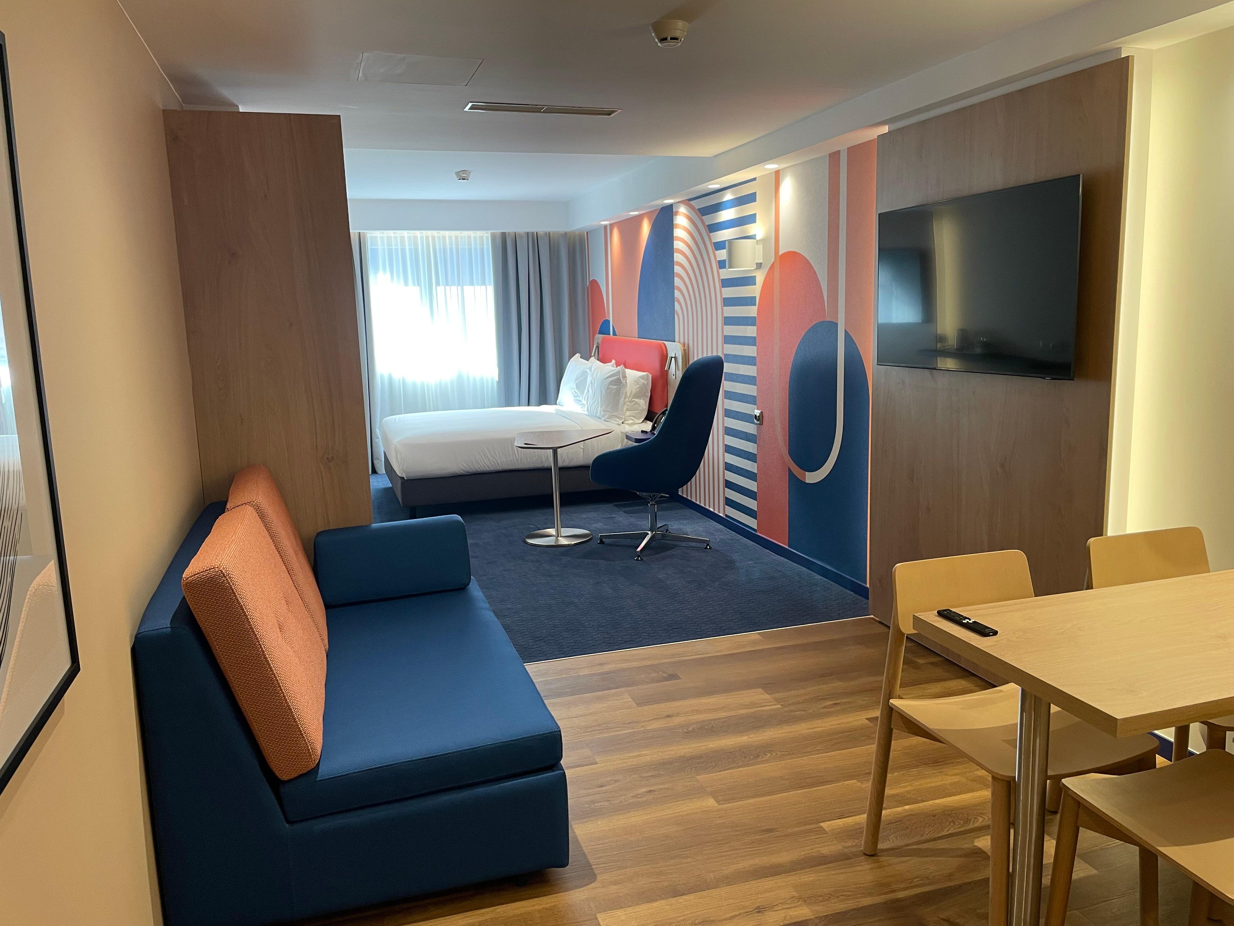 Suite Queen Size Bed