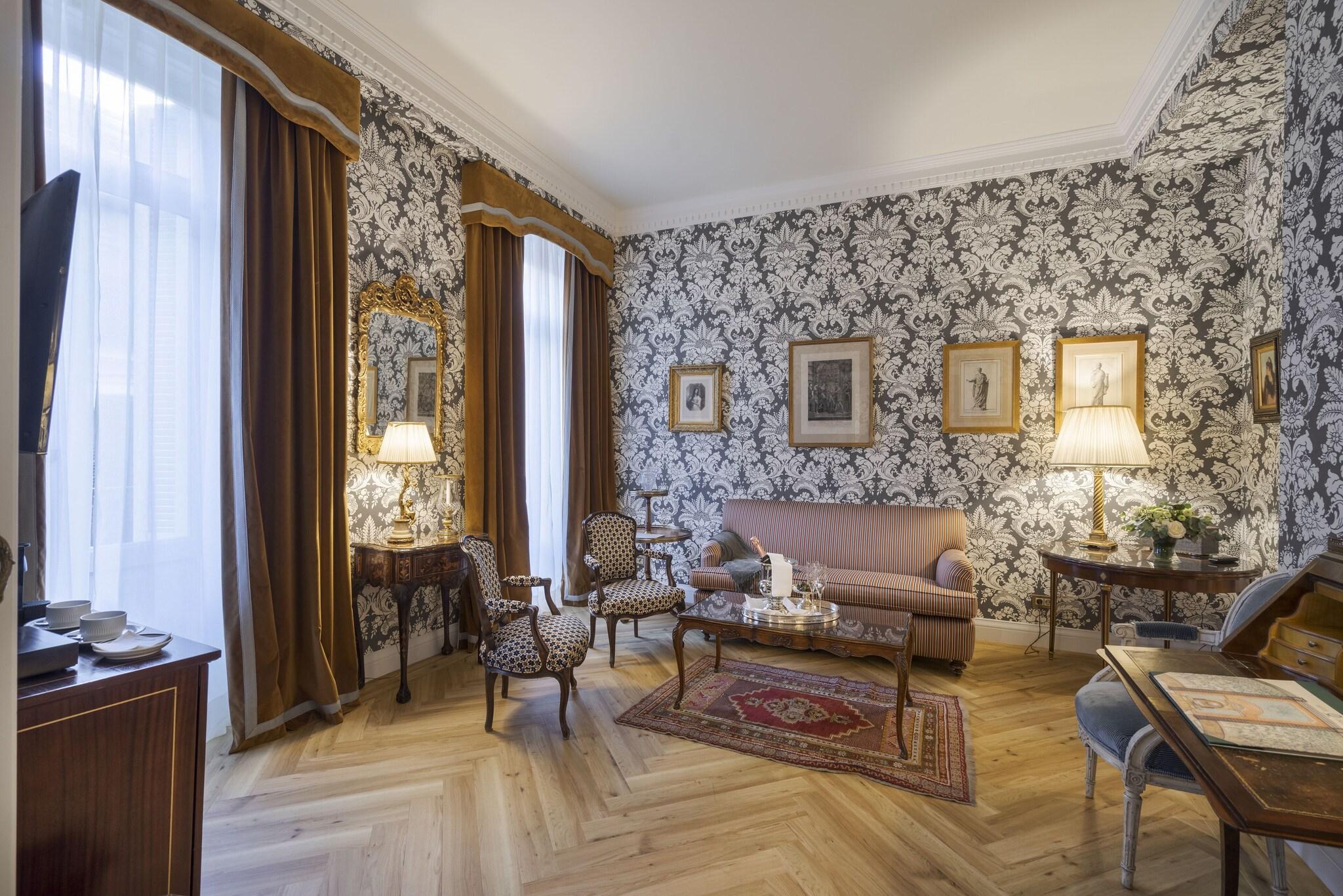 Suite Deluxe Two Beds