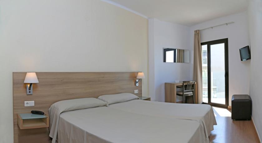 Double or Twin Side Sea View