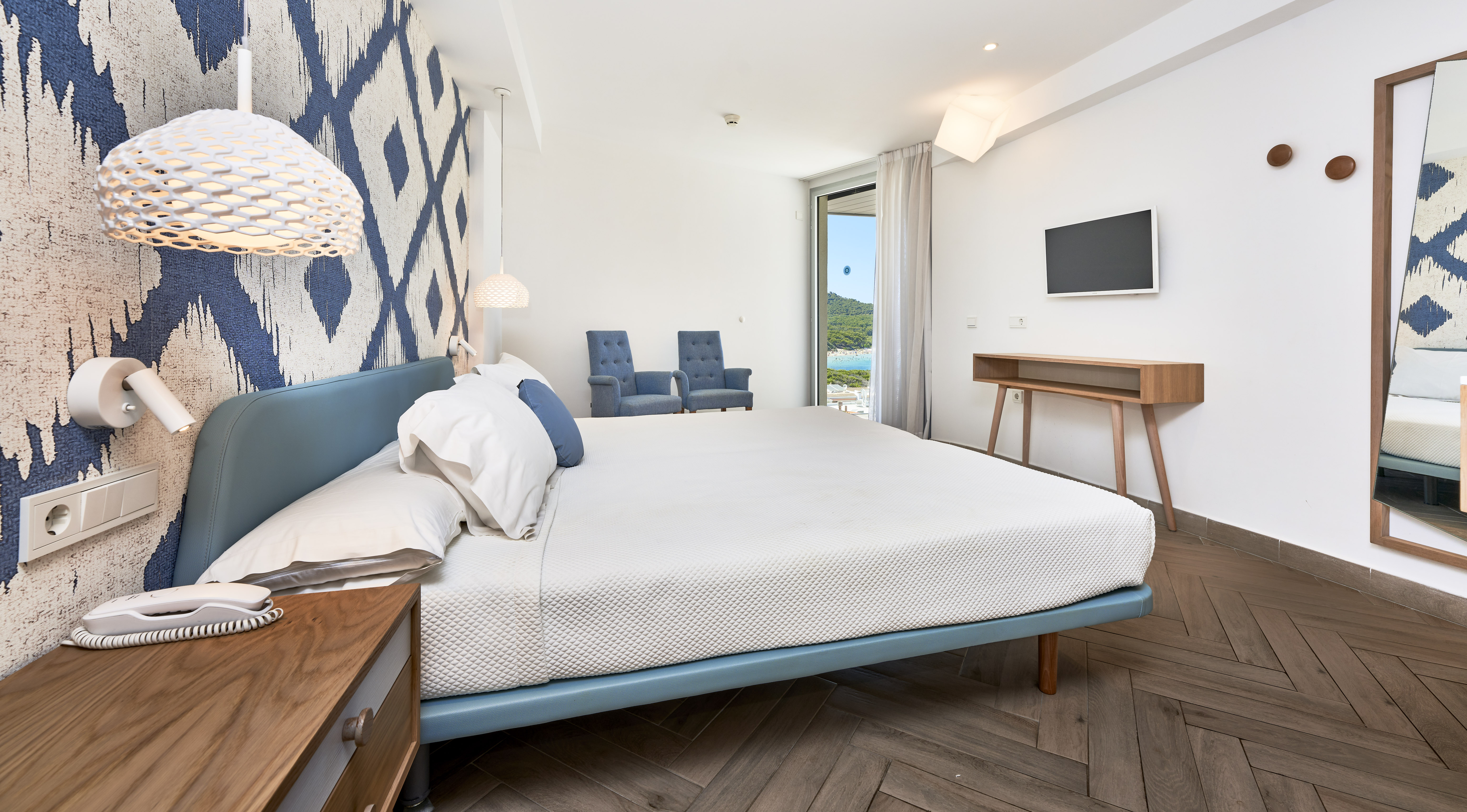 Double Superior Side Sea View