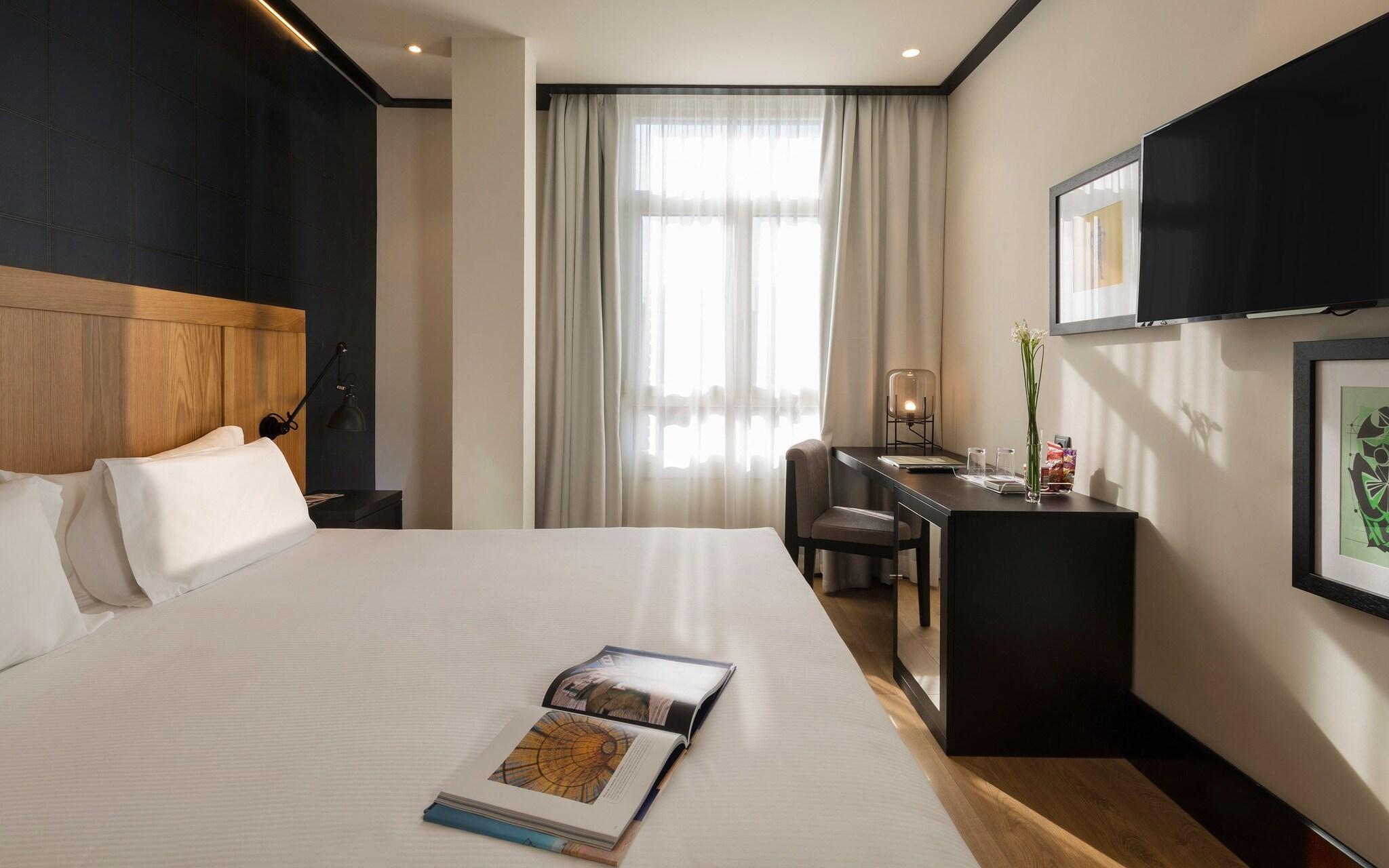 Double City View King Bed