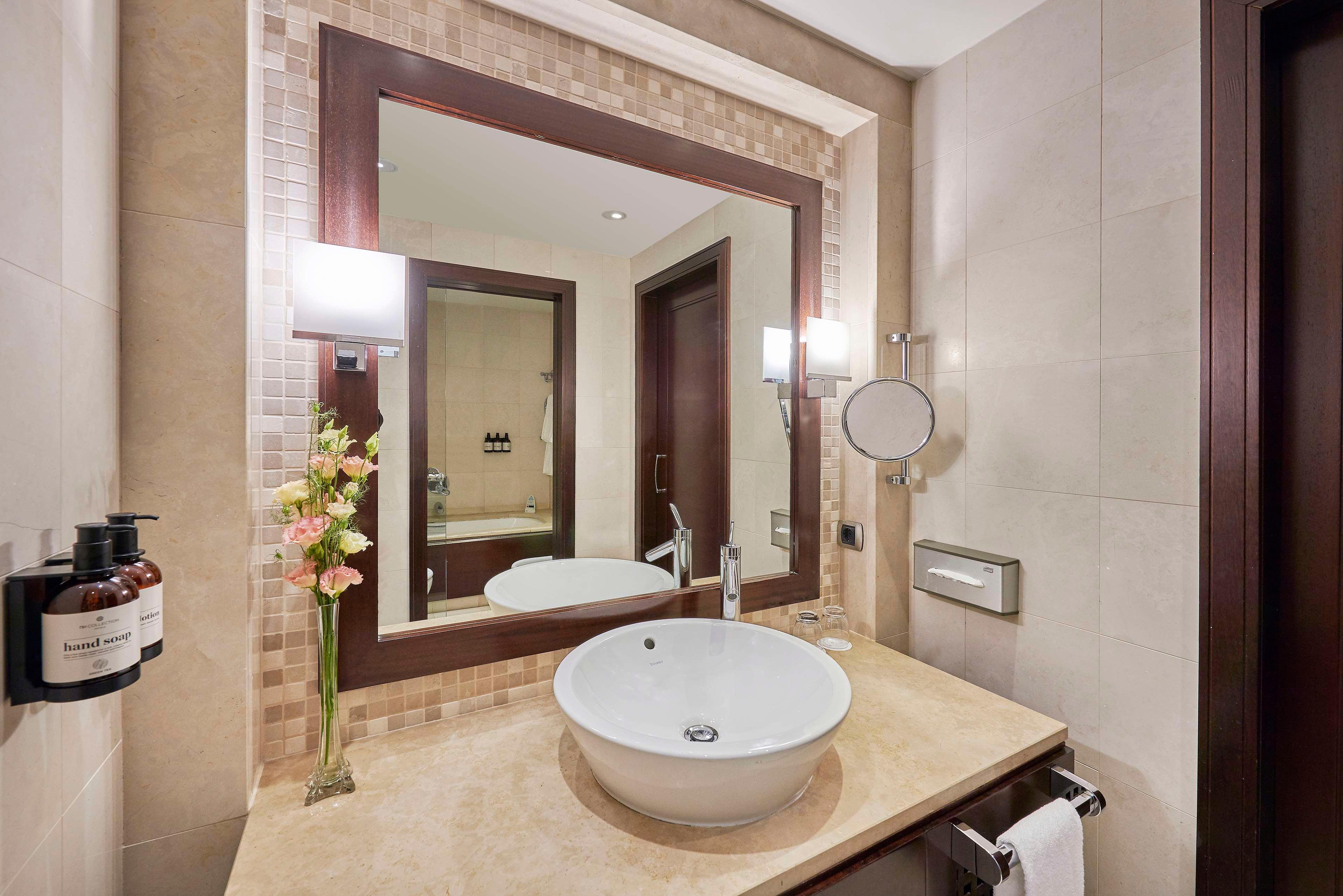 Junior Suite with Views