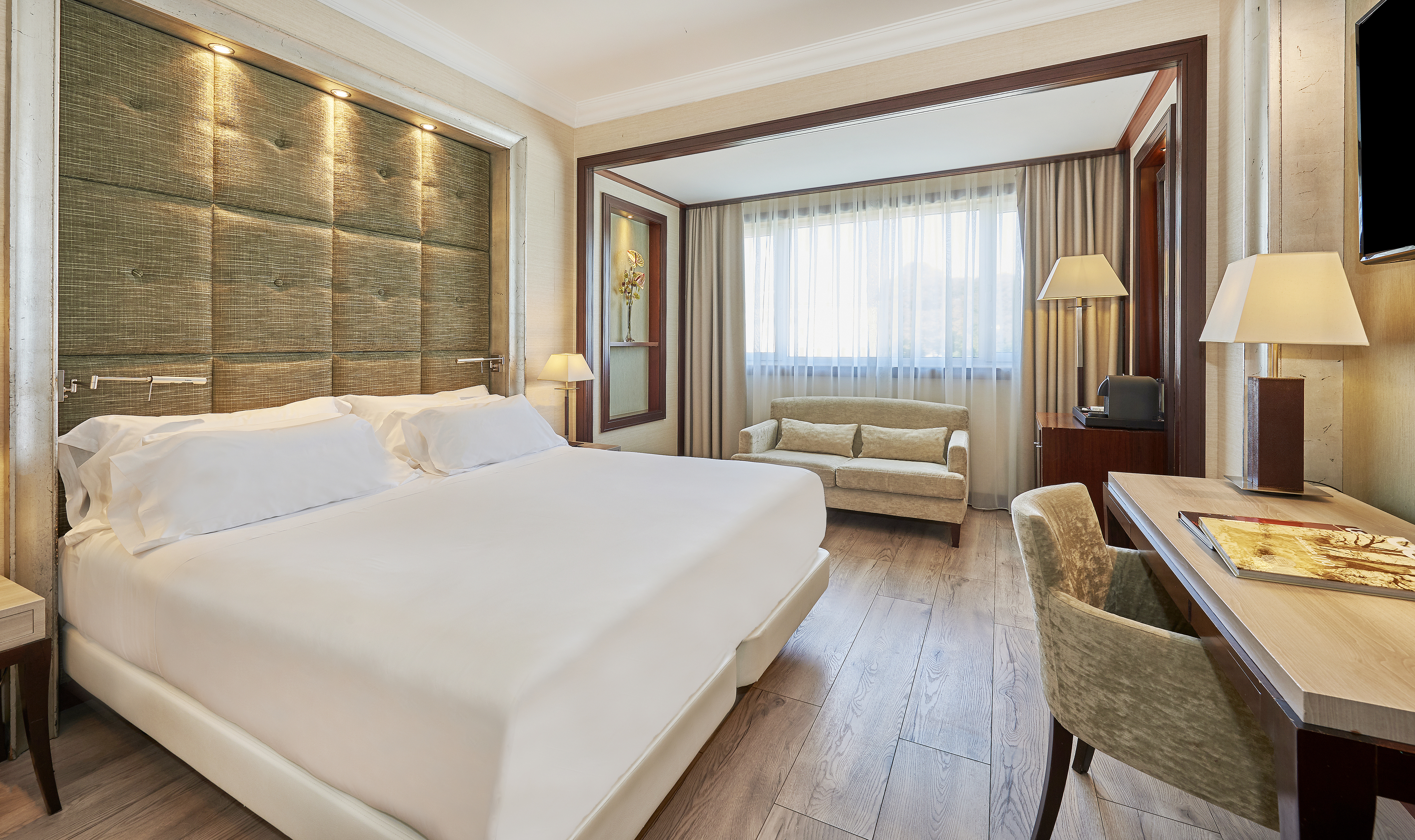 Family Room Capacity 4