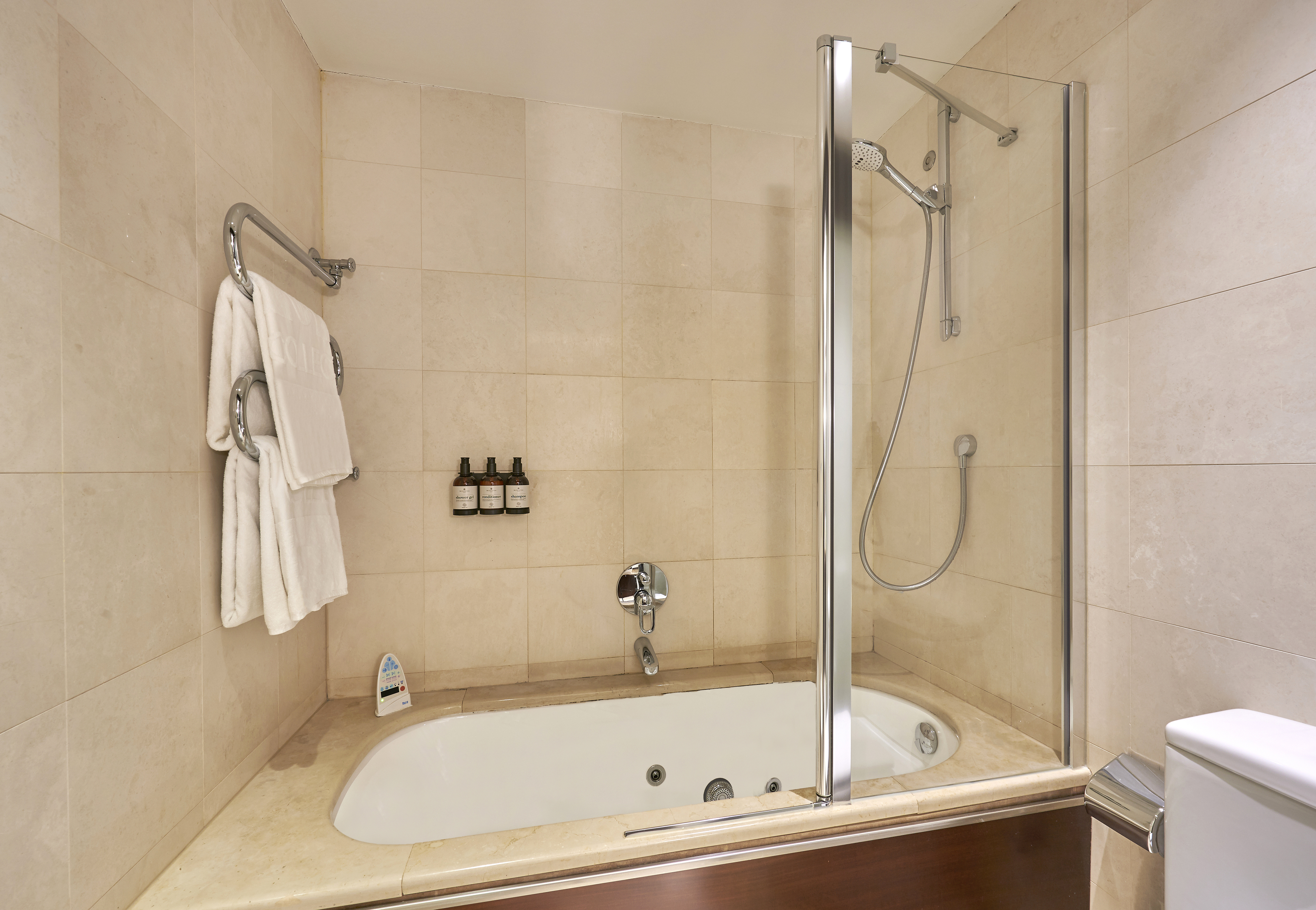 Family Room Capacity 3