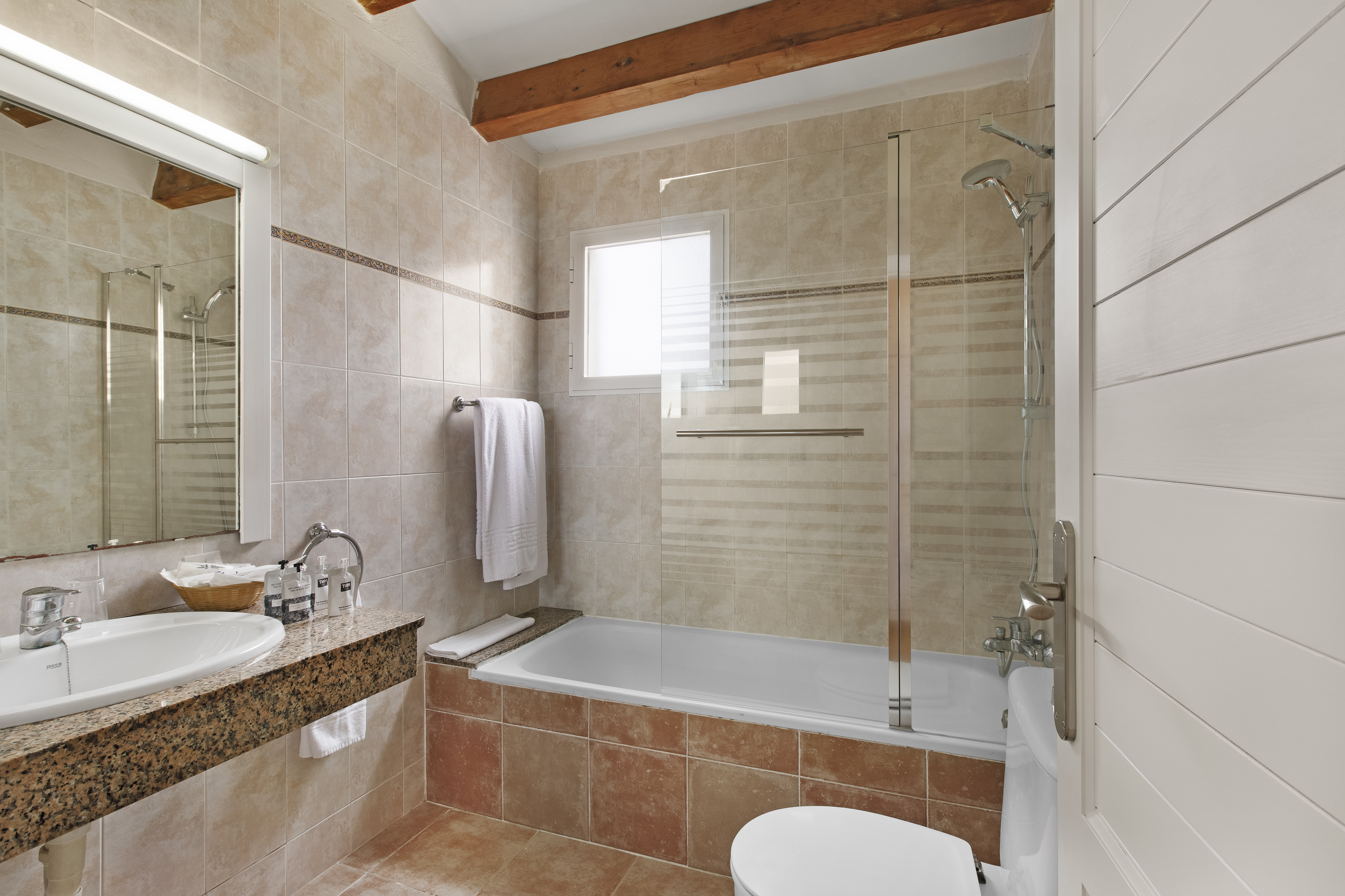 Apartment Capacity 2