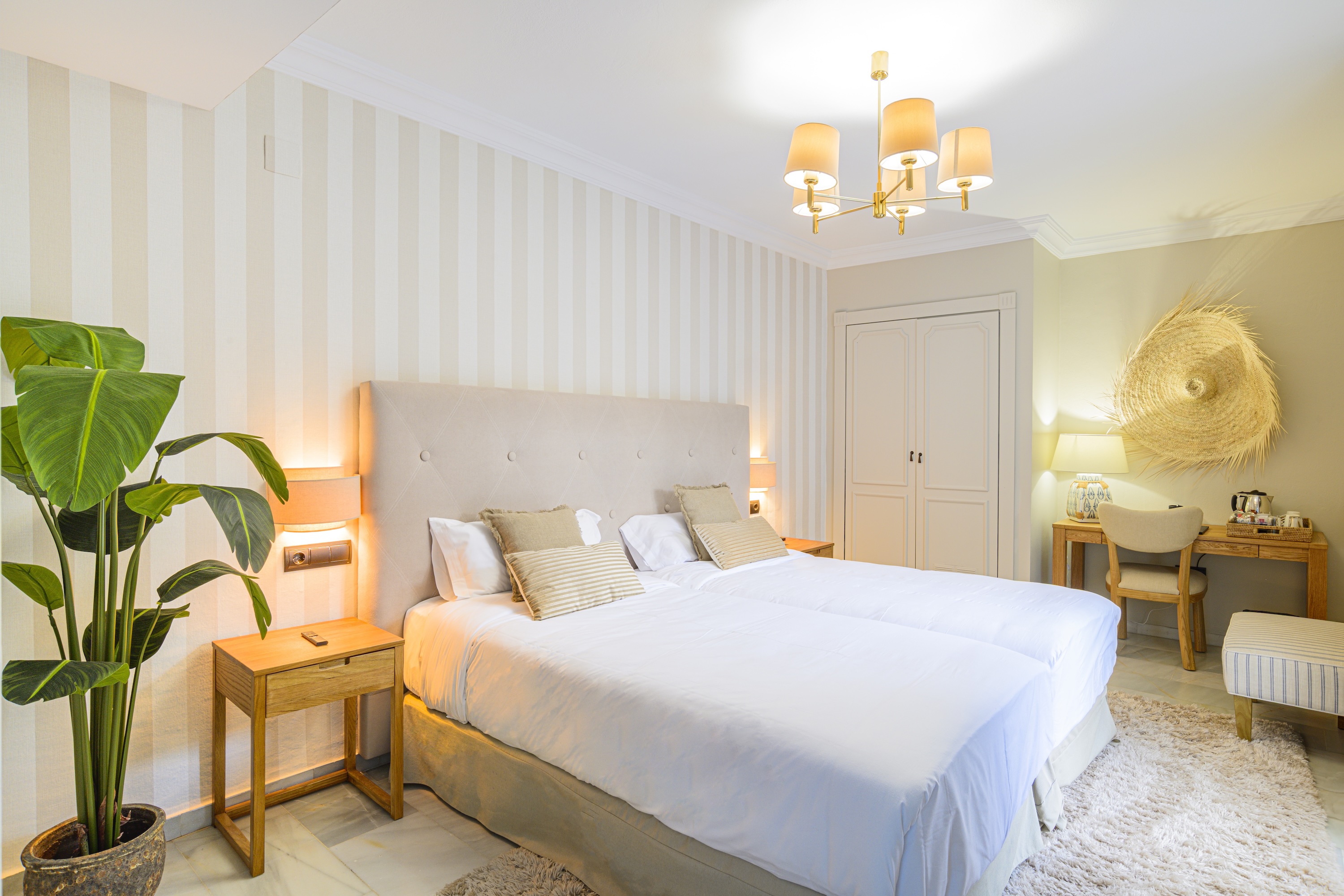 Double or Twin Standard