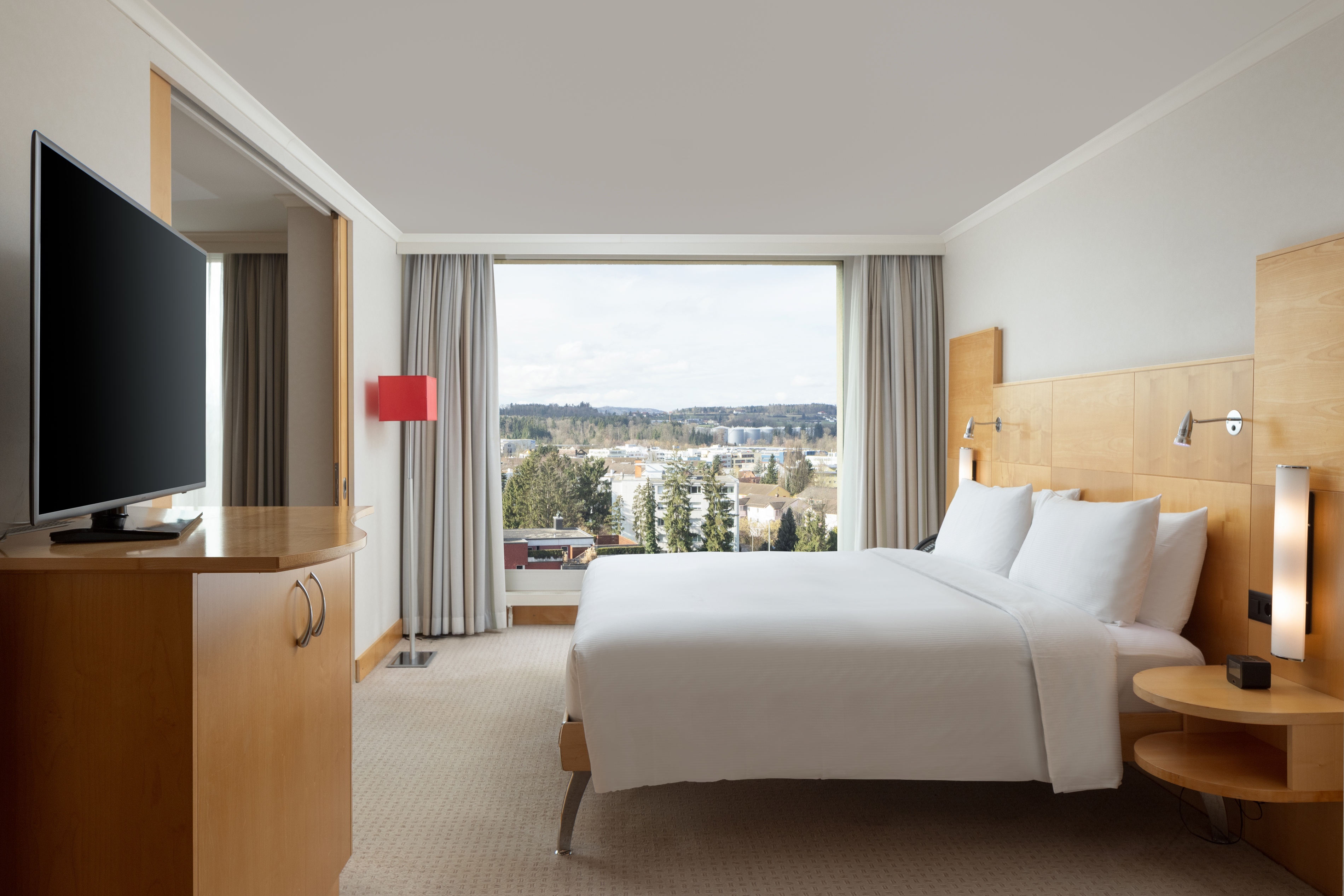 Suite King Size Bed