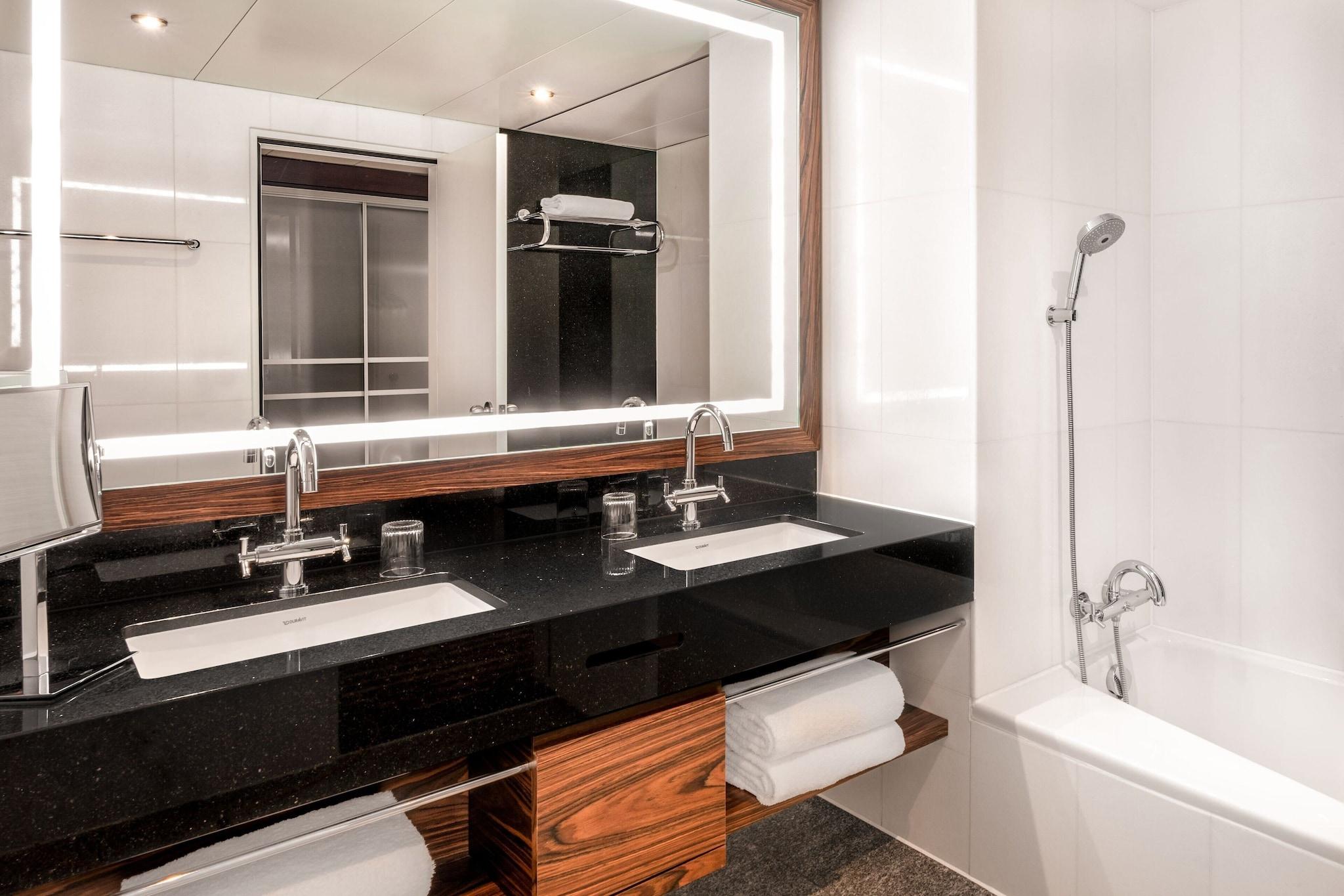 Suite with Double Bed