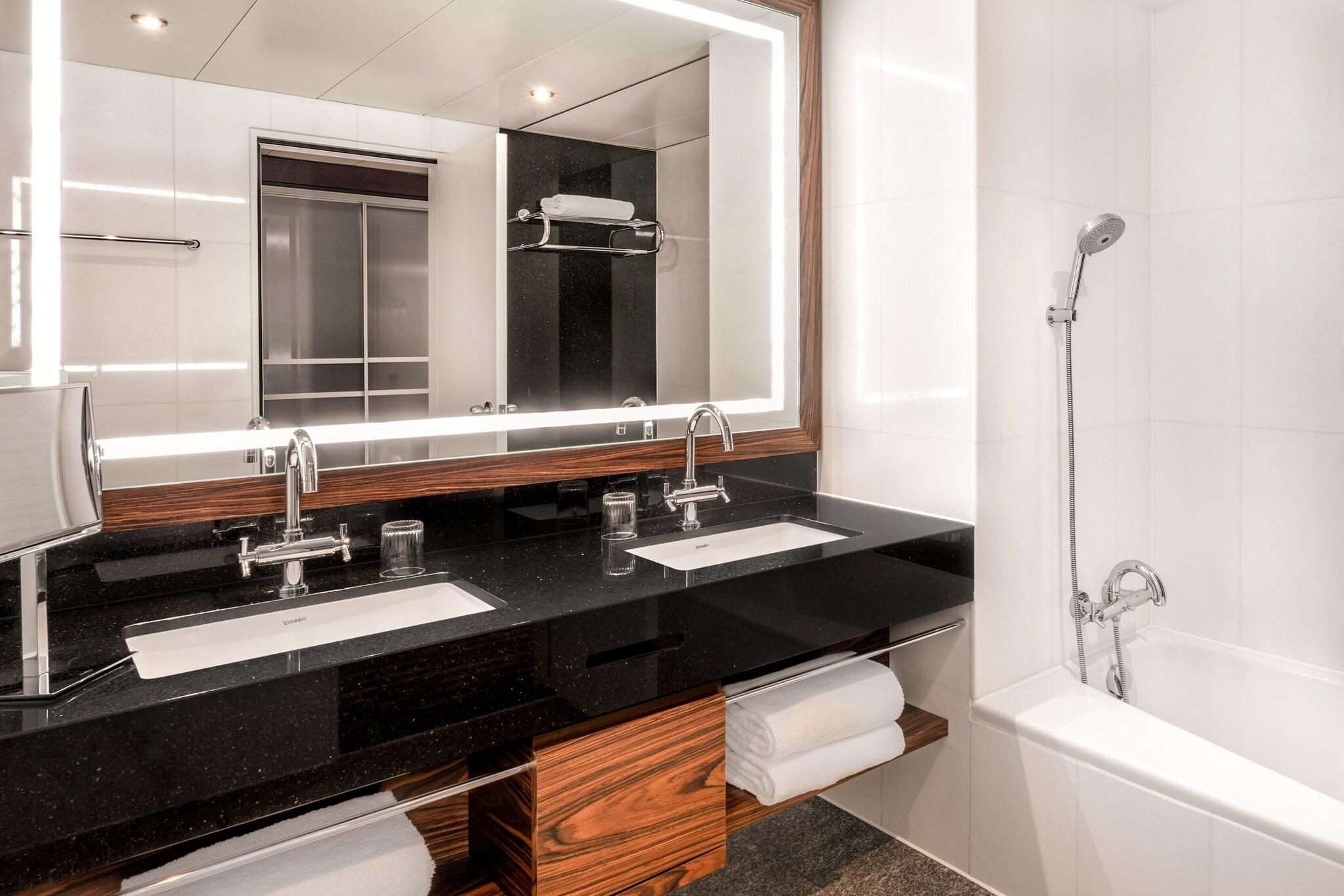 Suite with Double Bed