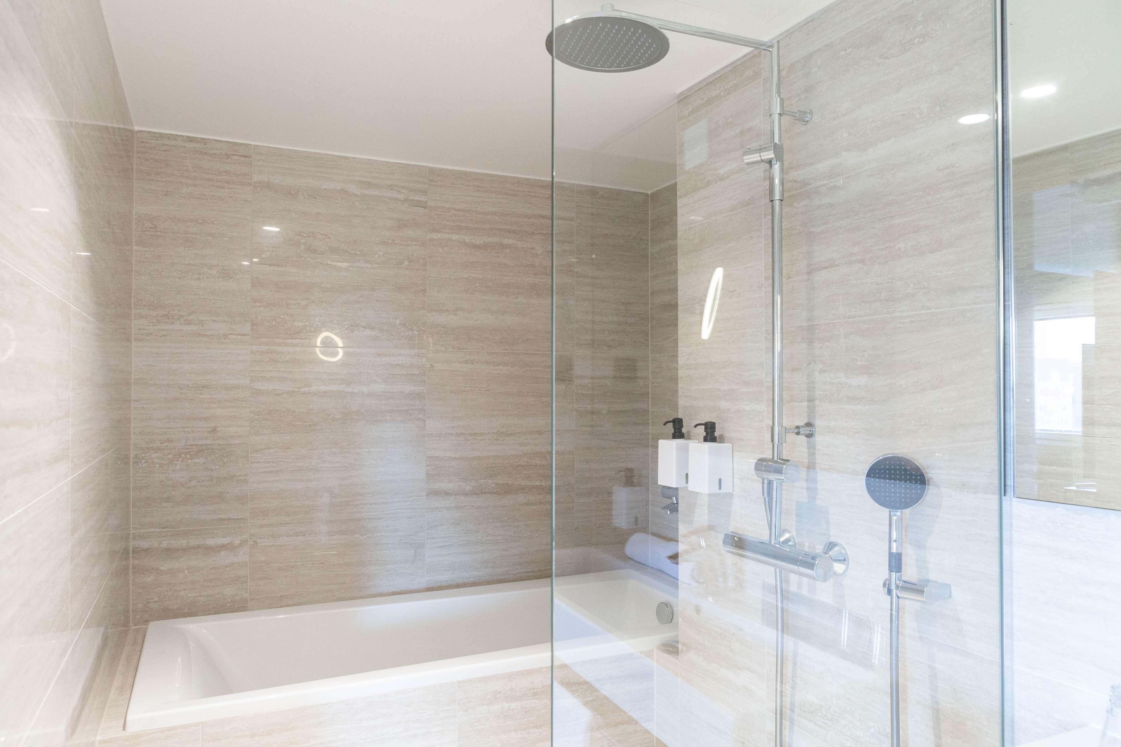 Double Single Superior King Bed