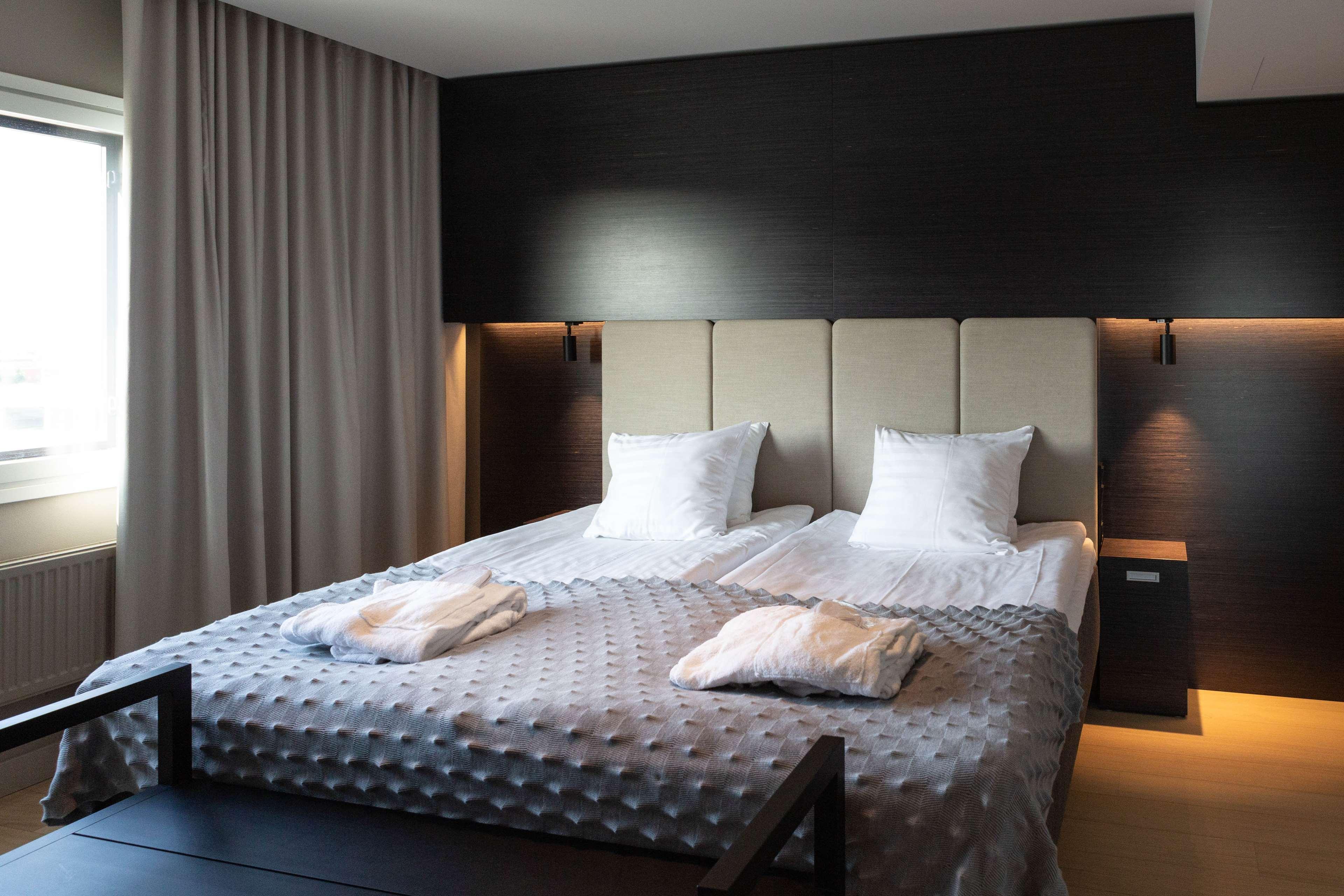 Double Single Superior King Bed