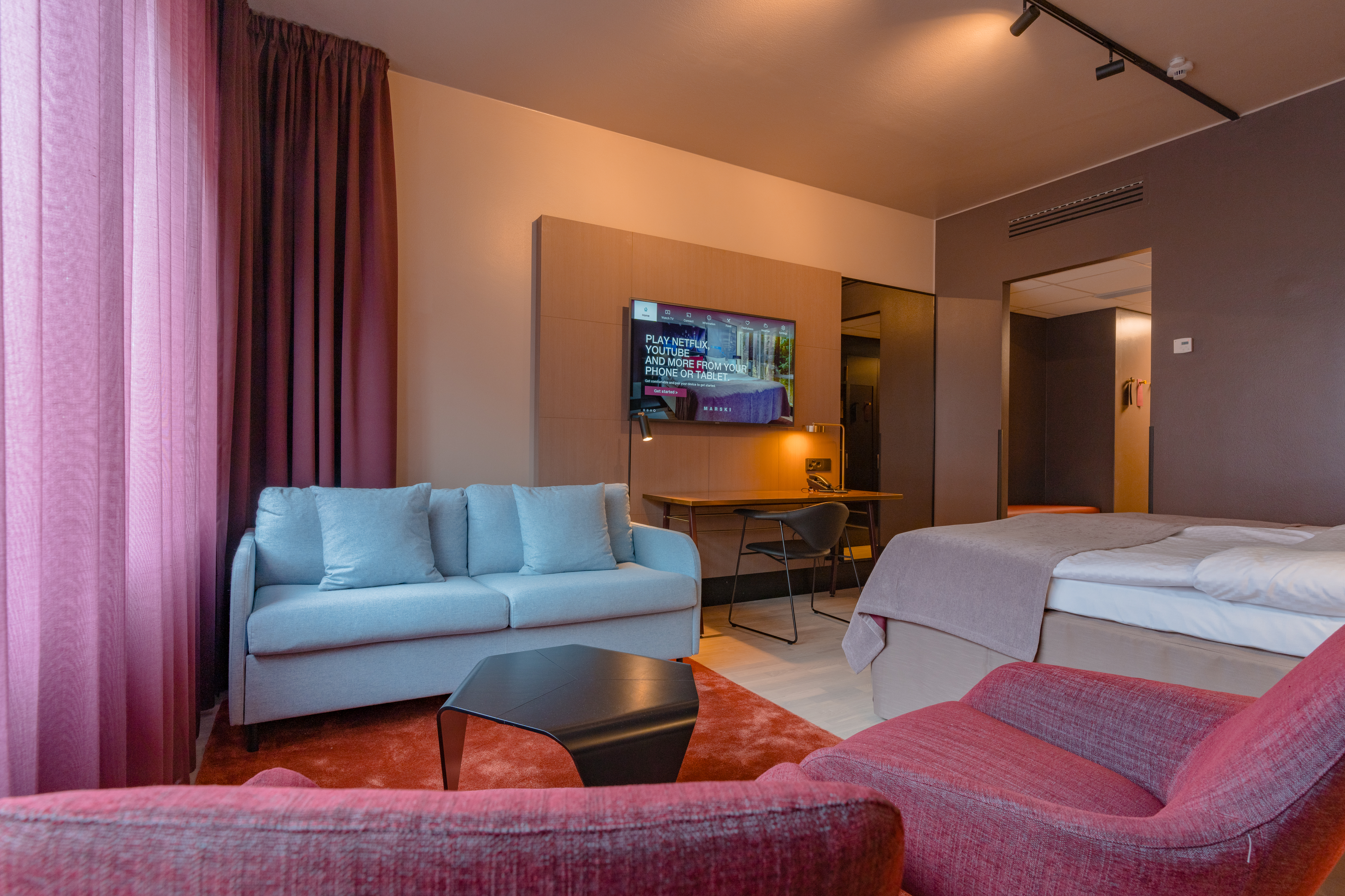 Double Superior King Bed