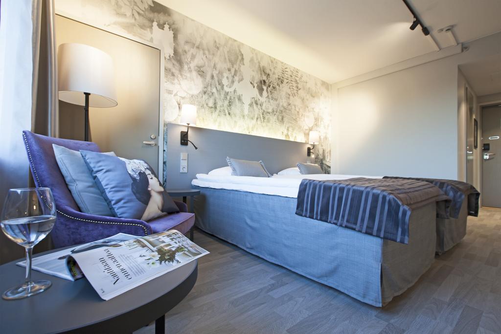 Double Single Superior with Views