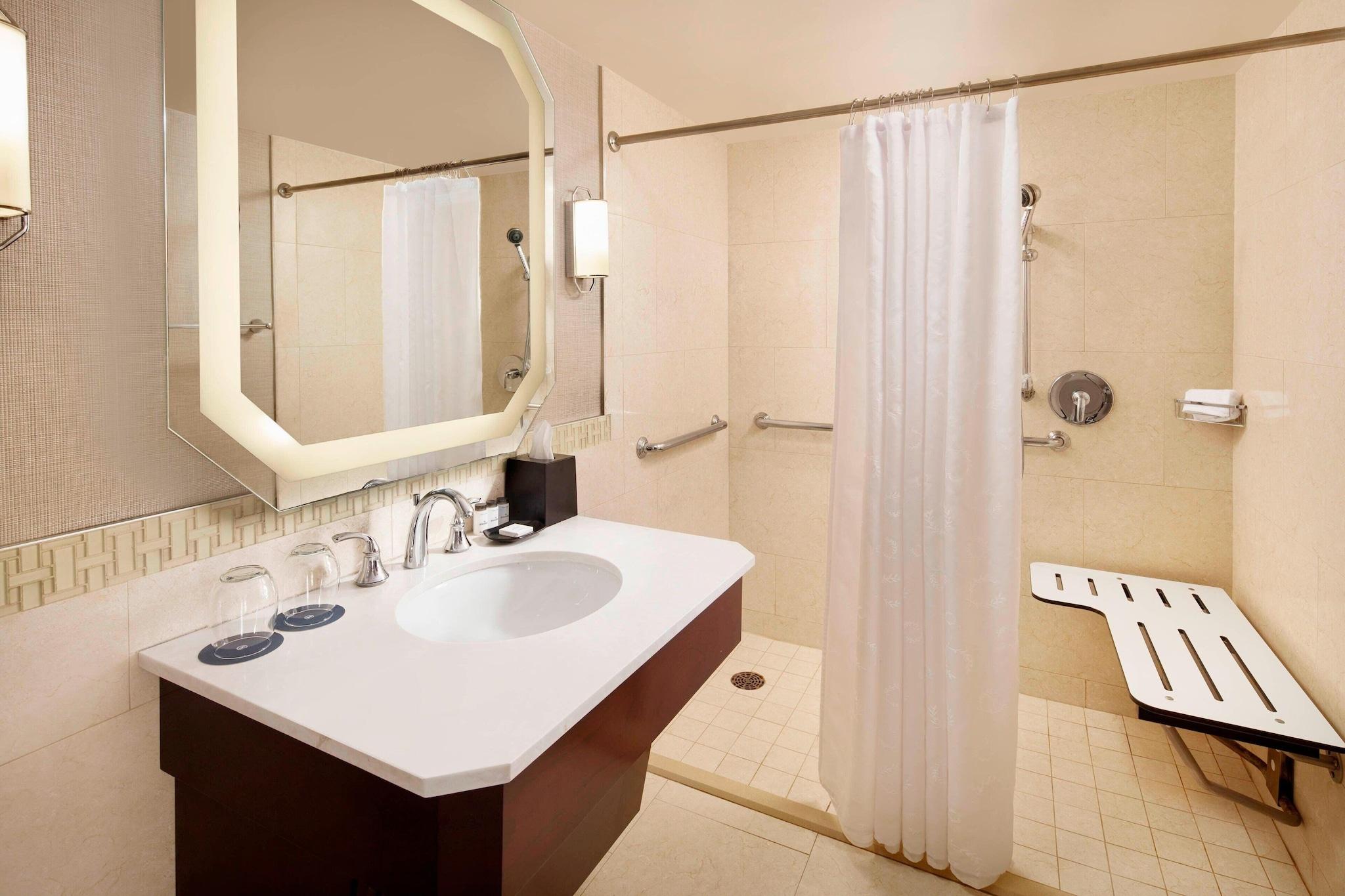 Quadruple Accessible with Views