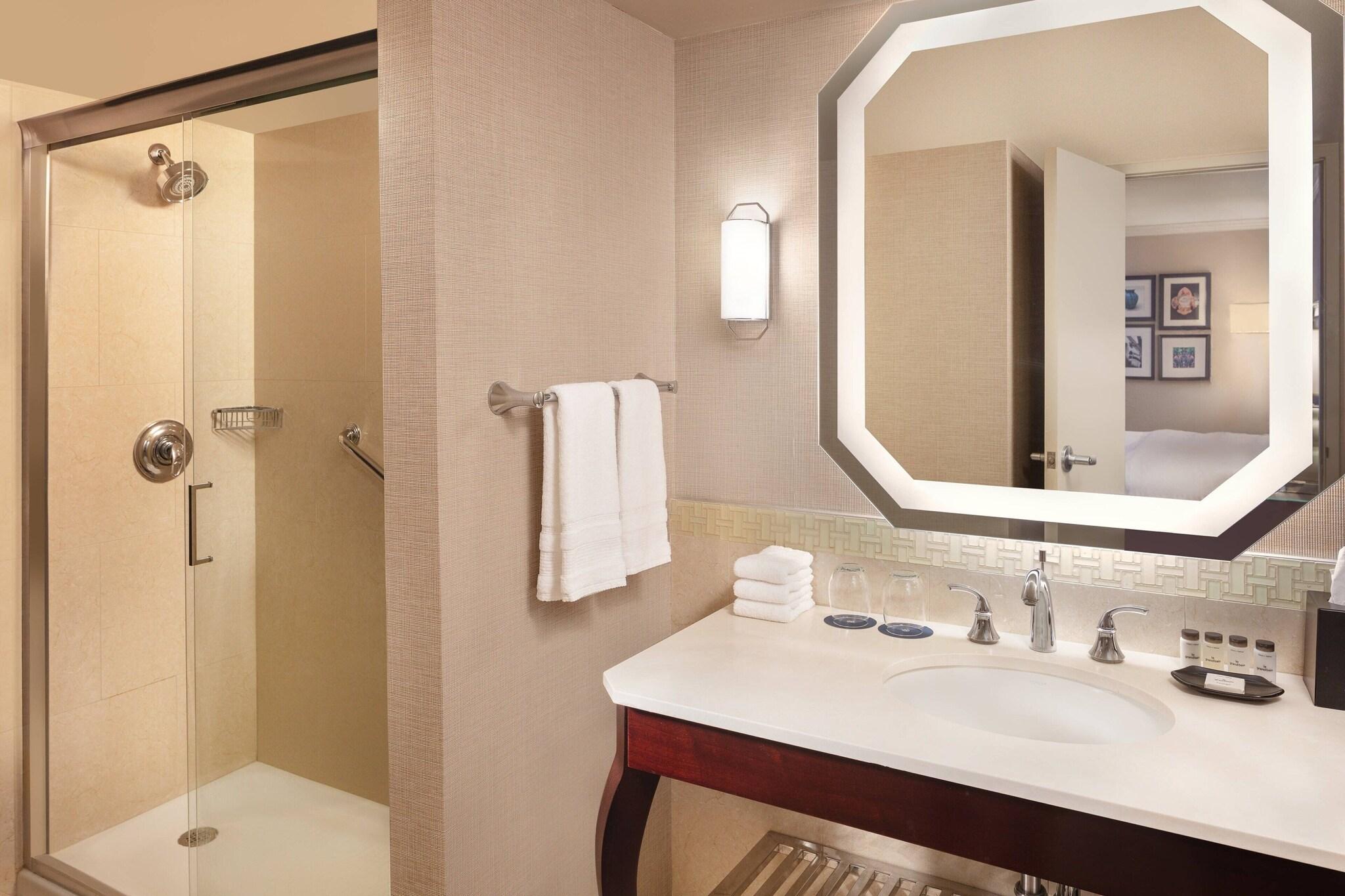 Suite Executive King Bed