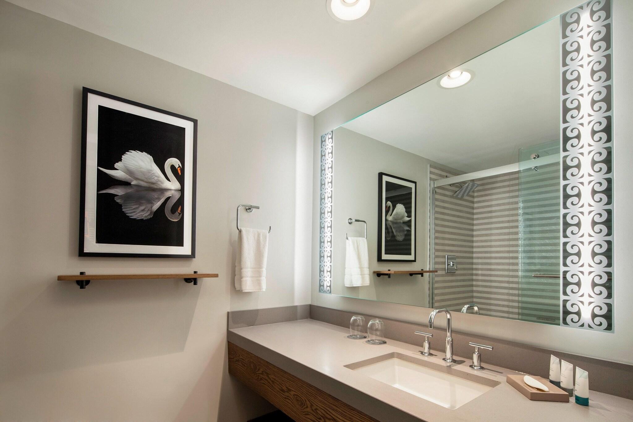 Double City View King Bed