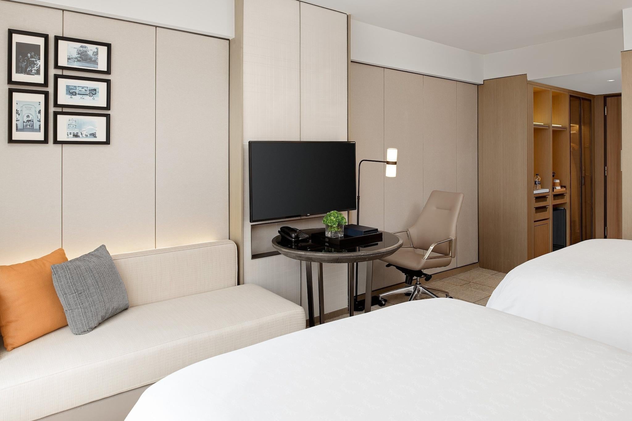 Quadruple Two Double Beds