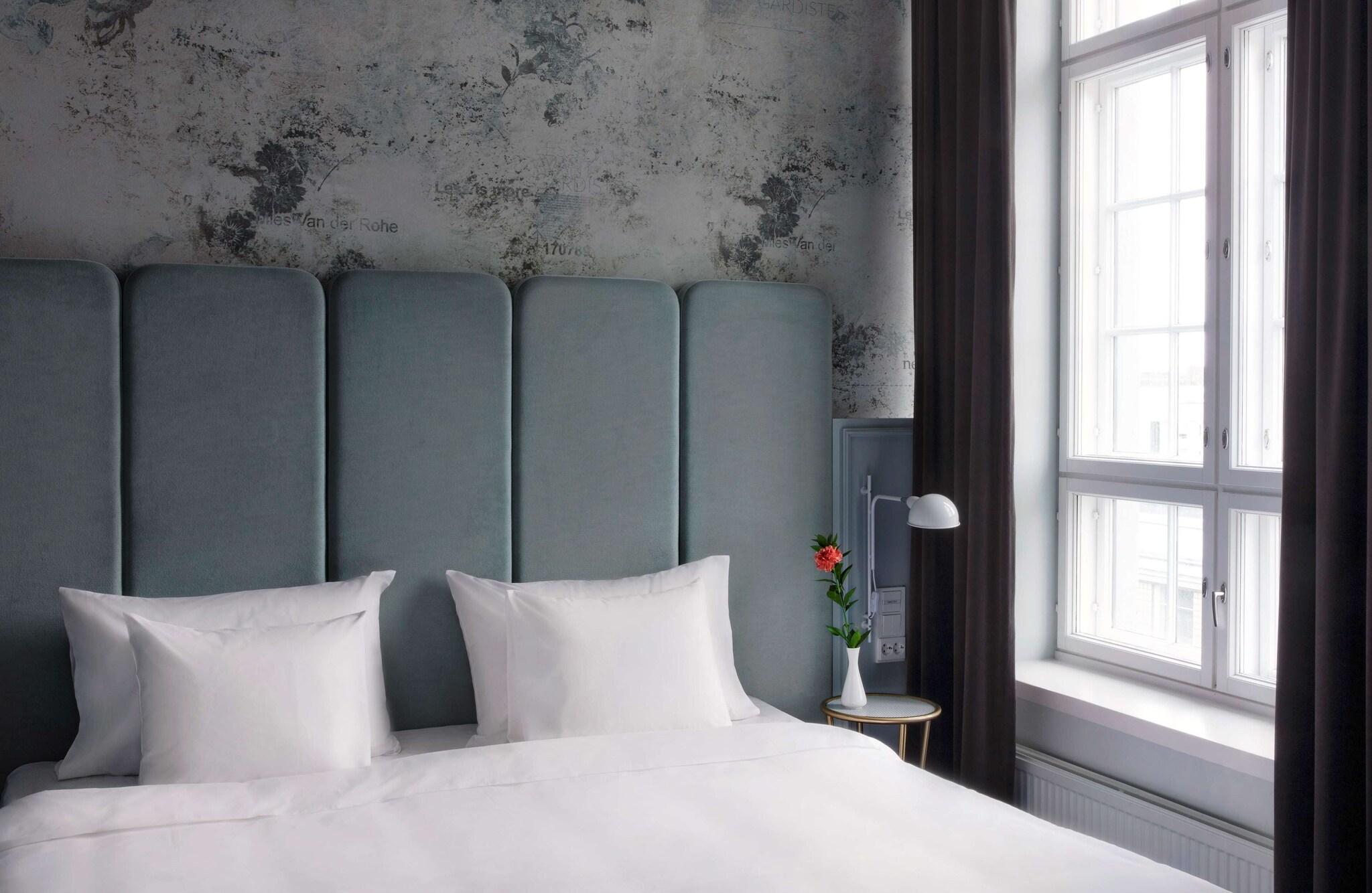 Suite King Bed One Bedroom 