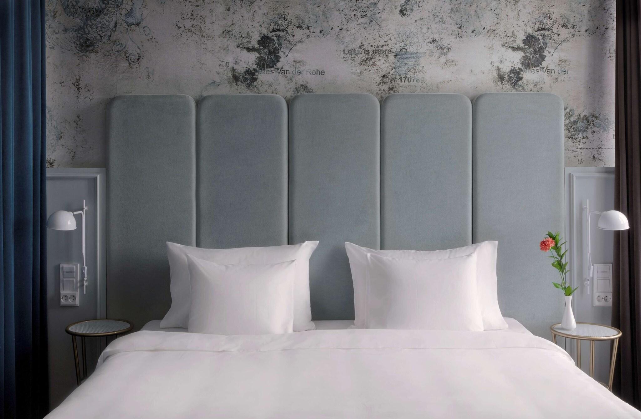 Suite King Bed One Bedroom 