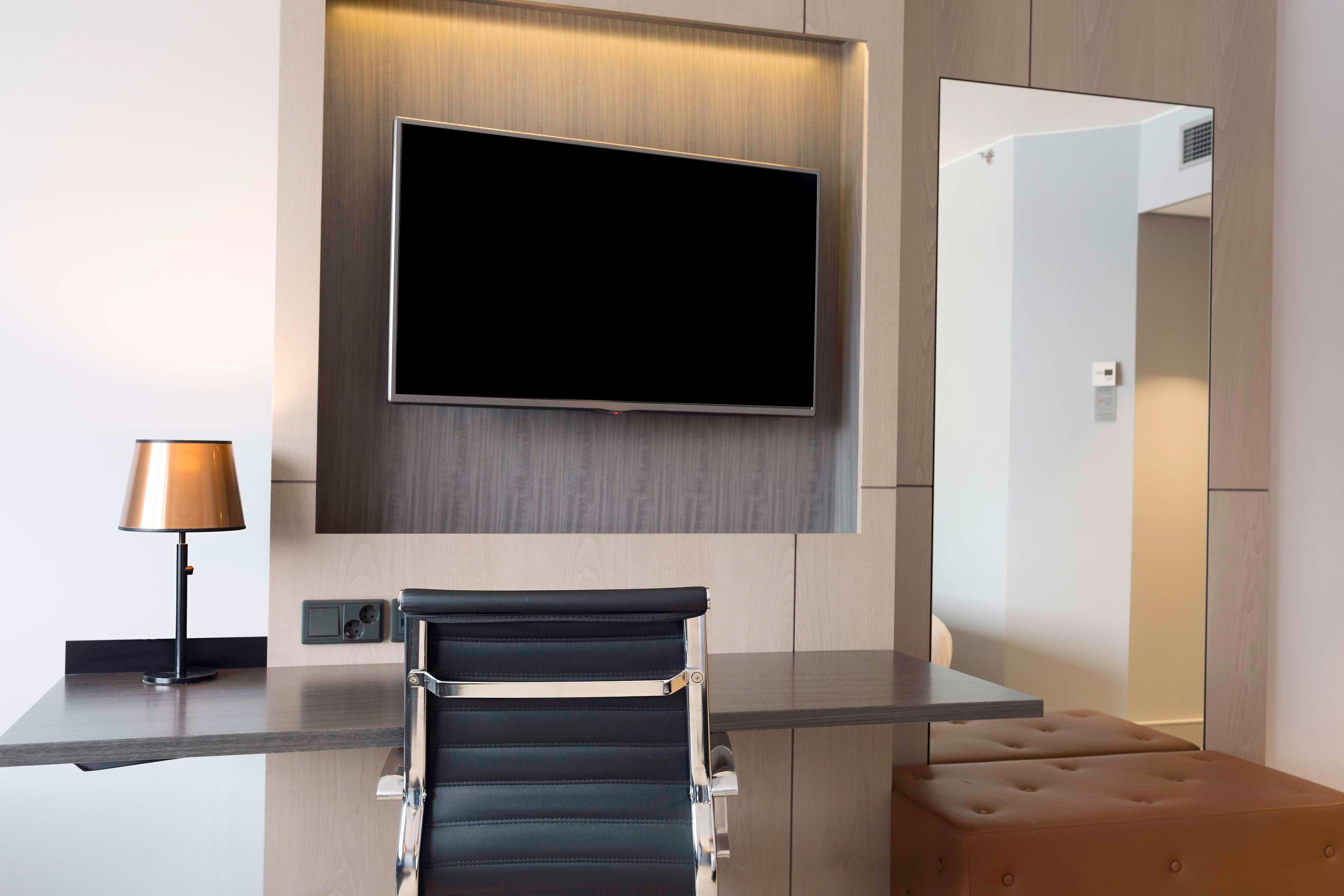 Double or Twin Executive King Bed