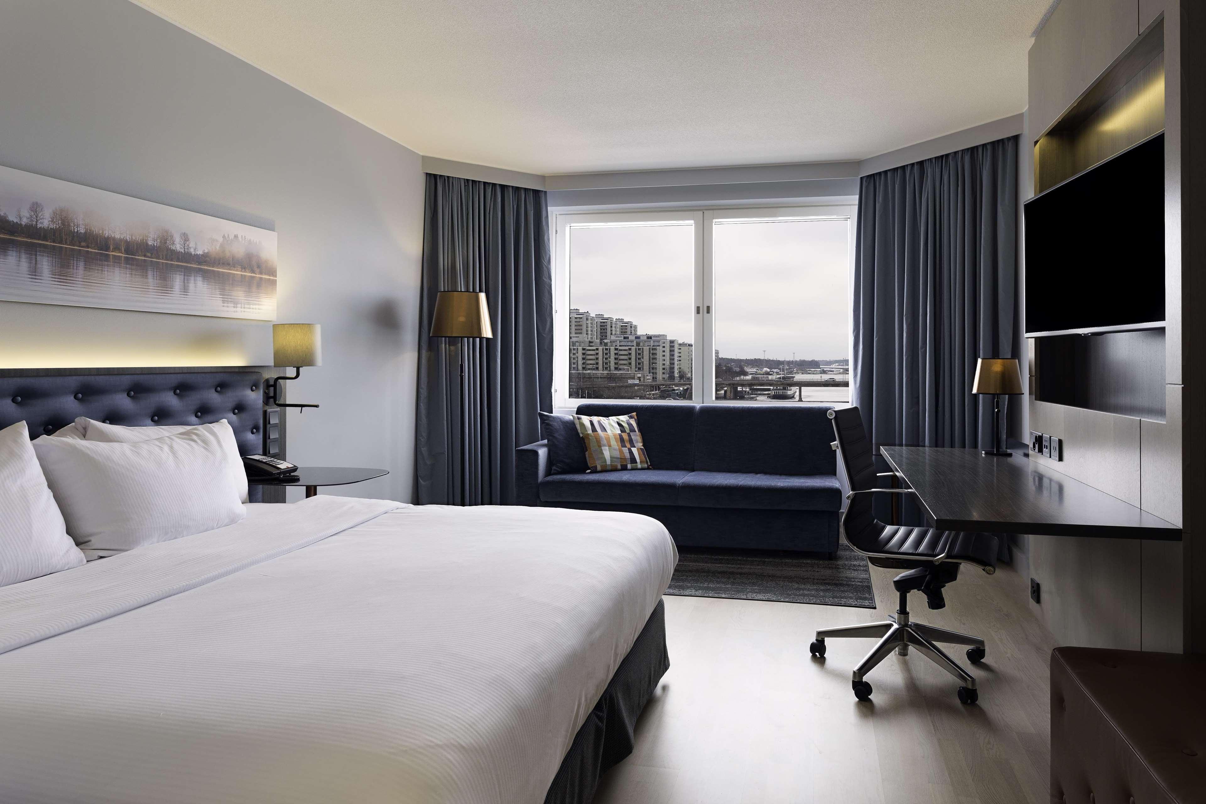 Double Guest Room King Bed