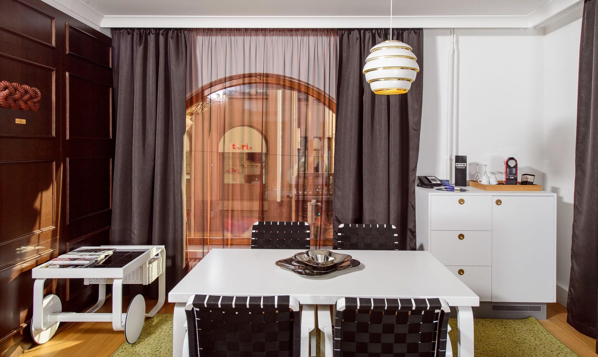 Suite Executive King Bed