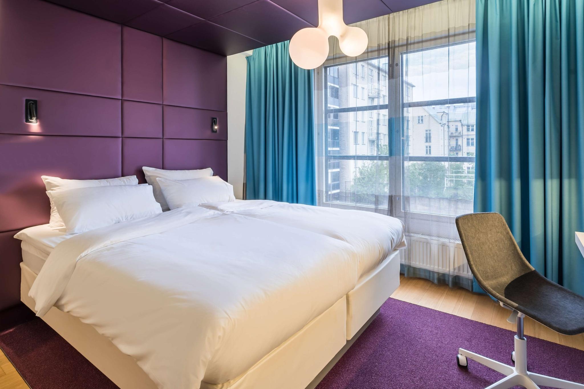 Double Queen Size Bed