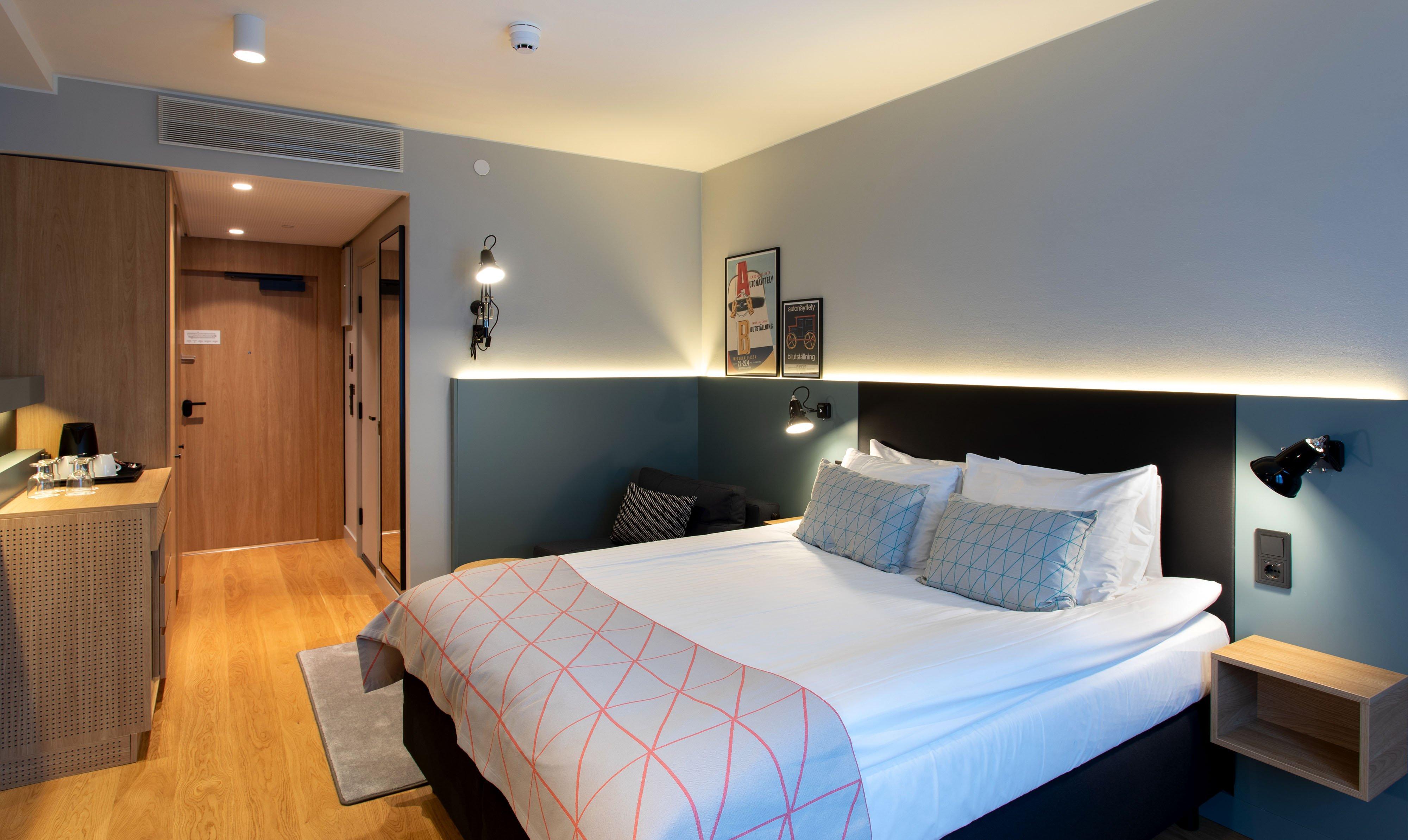 Double Queen Size Bed