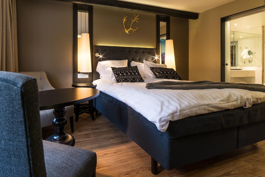 Double Queen Size Bed