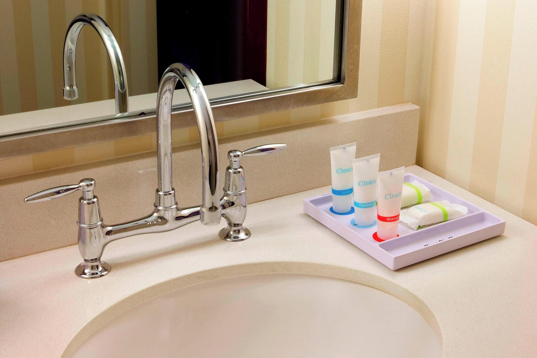 Double Deluxe Two Queen Beds