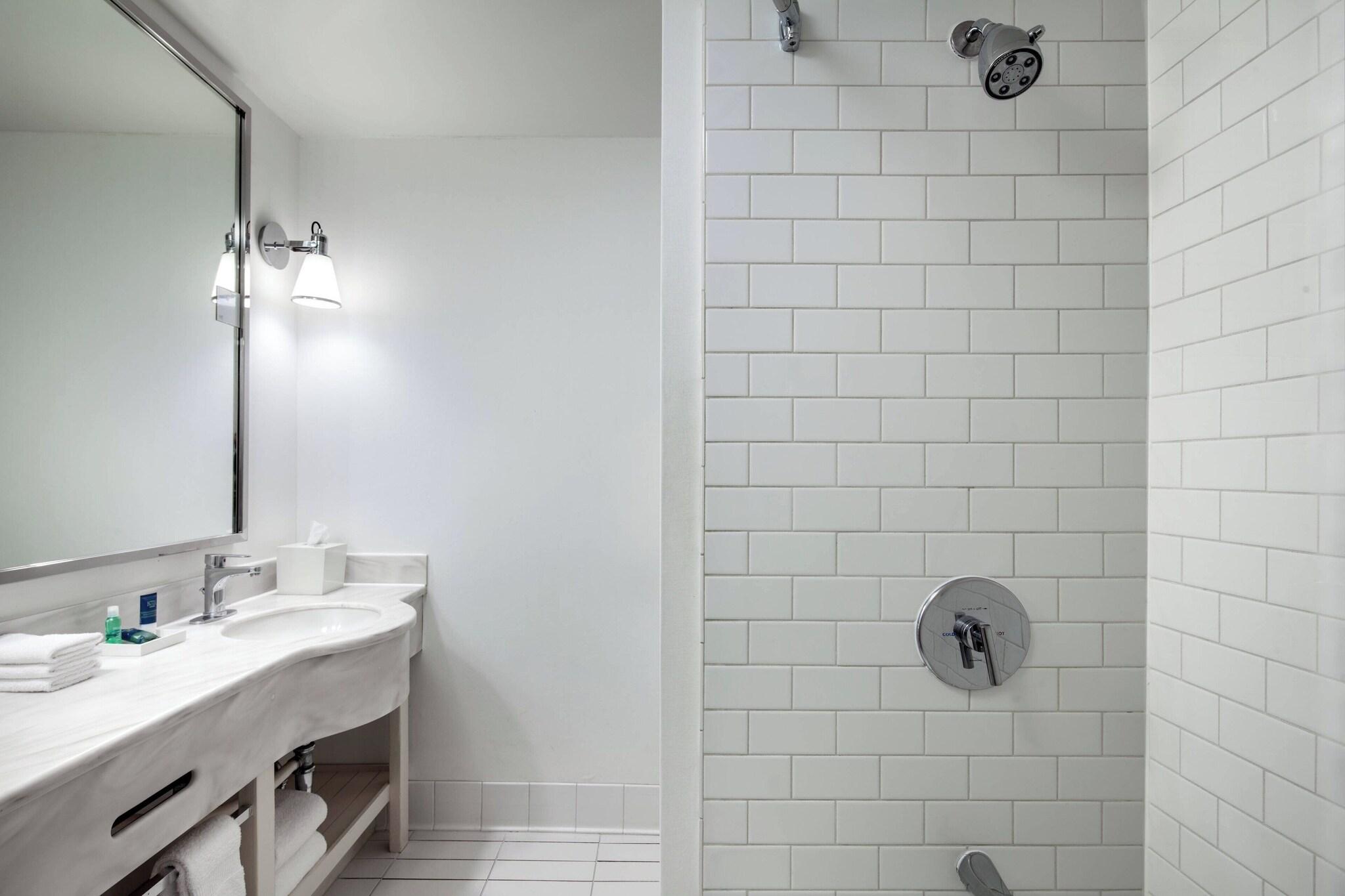 Junior Suite King Size Bed