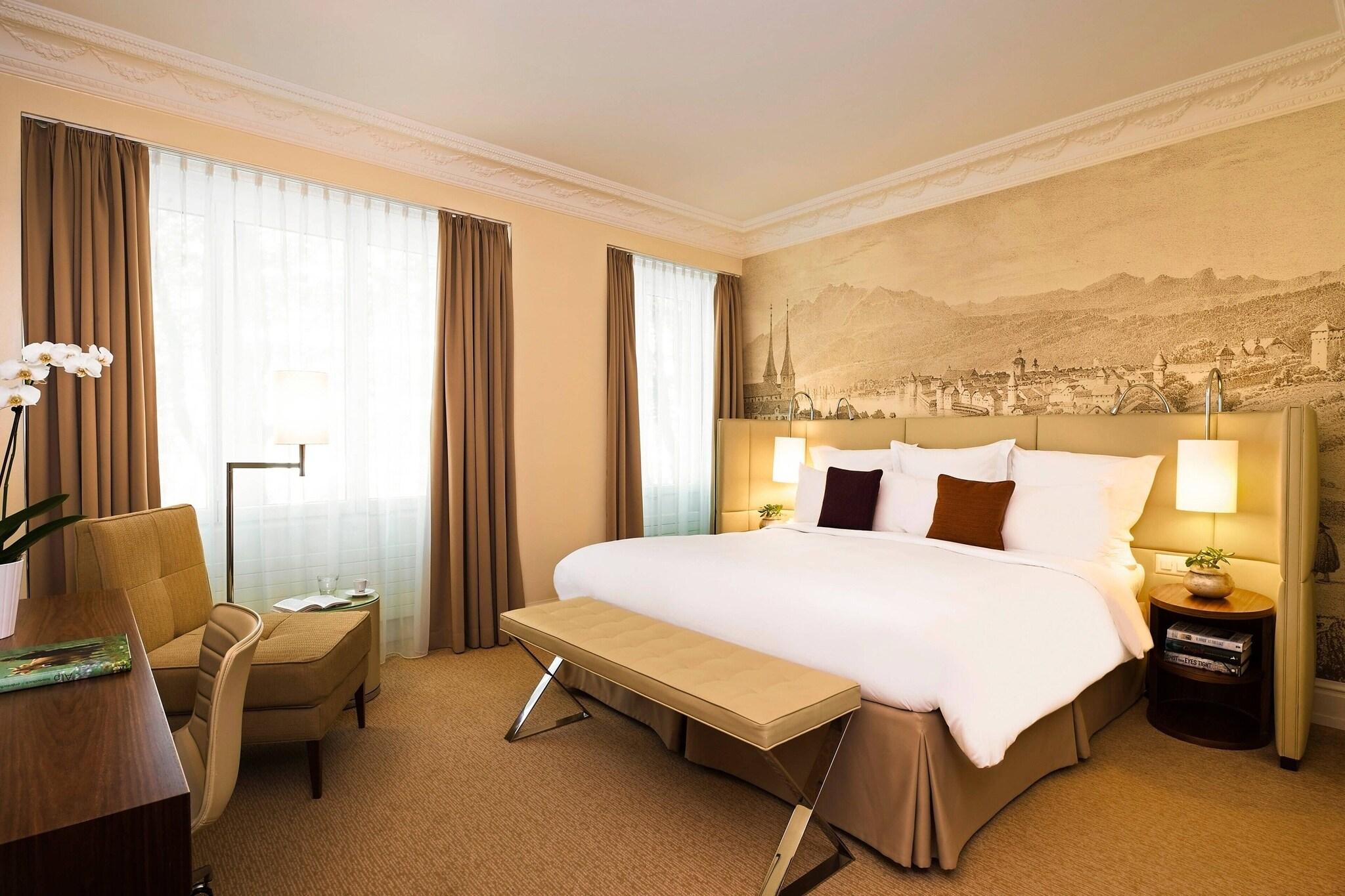 Double Deluxe King Bed