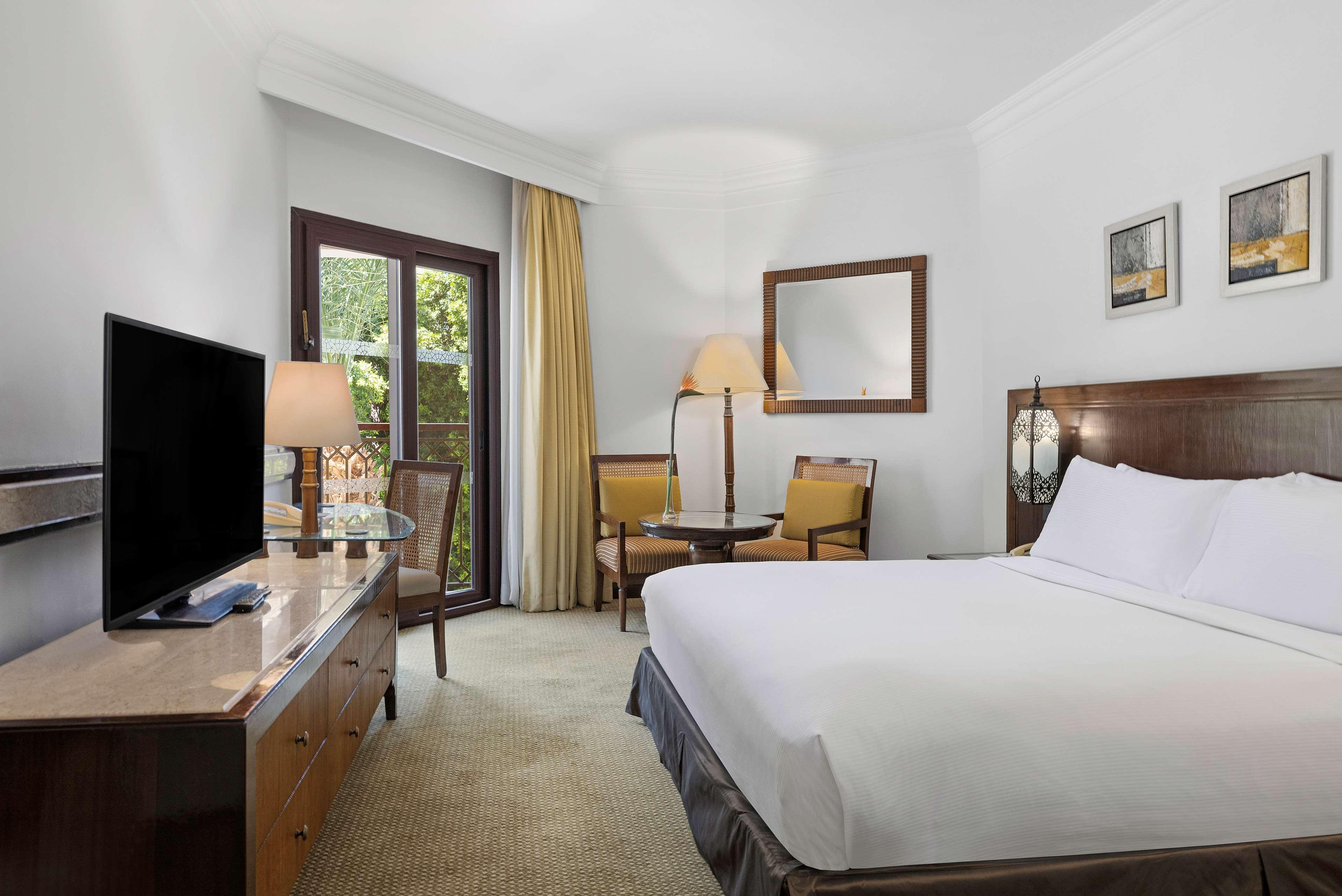 Double Guest Room King Bed