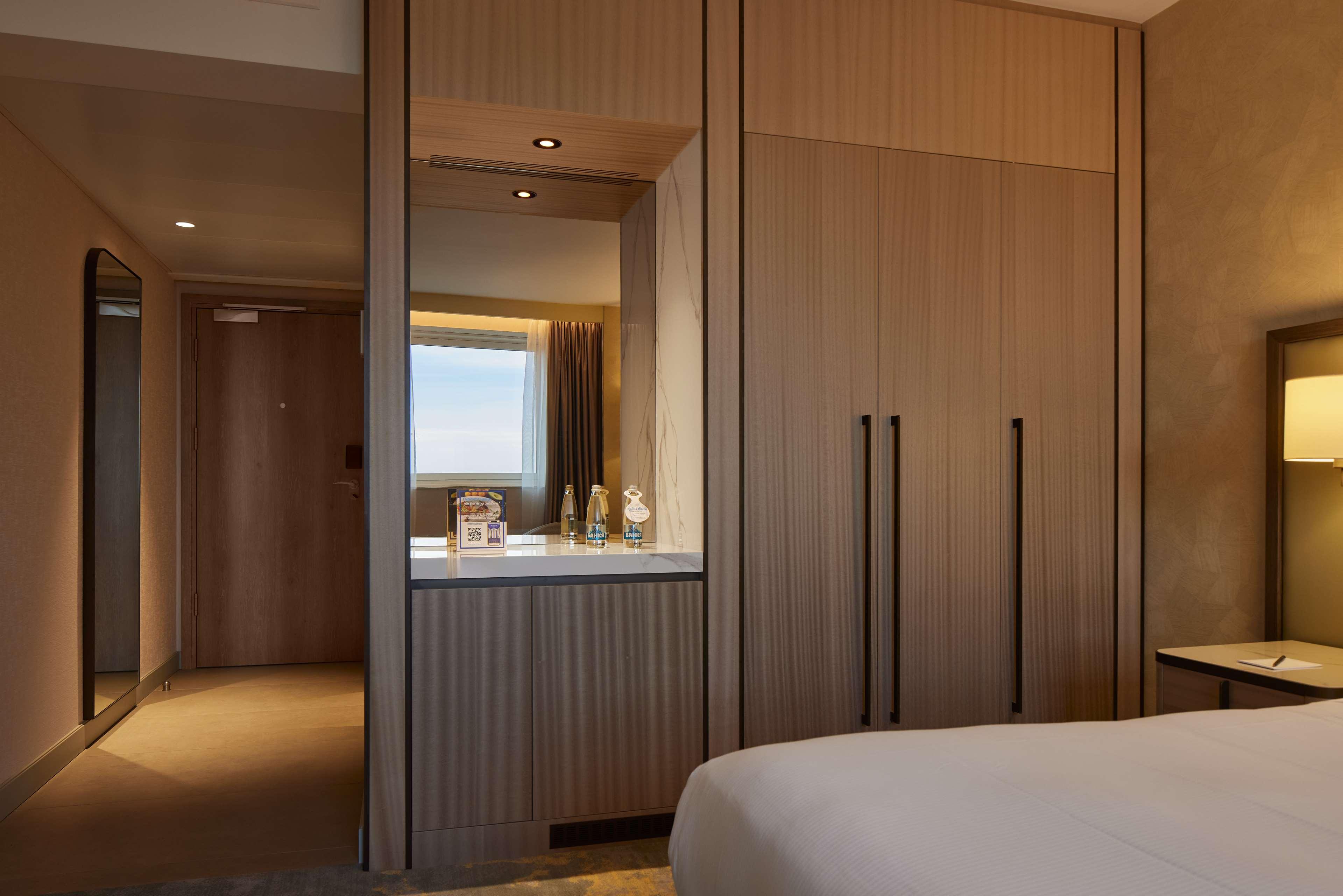 Double Executive King Bed