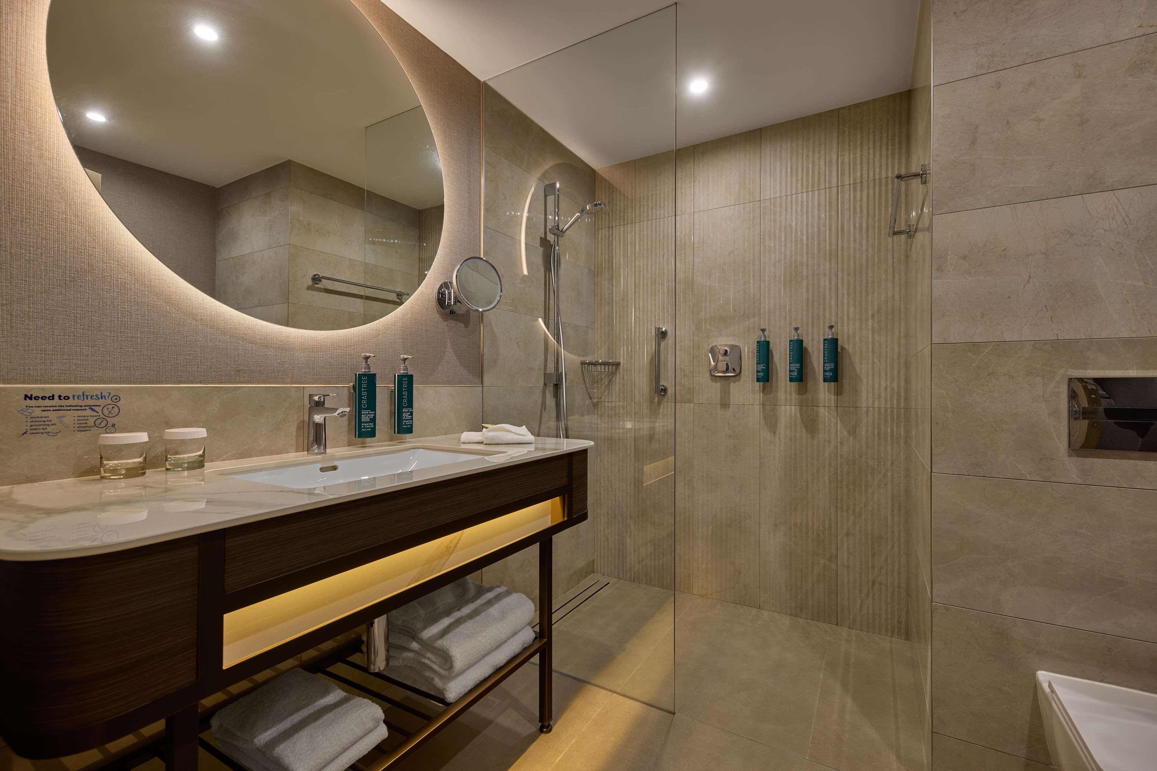 Double Executive King Bed