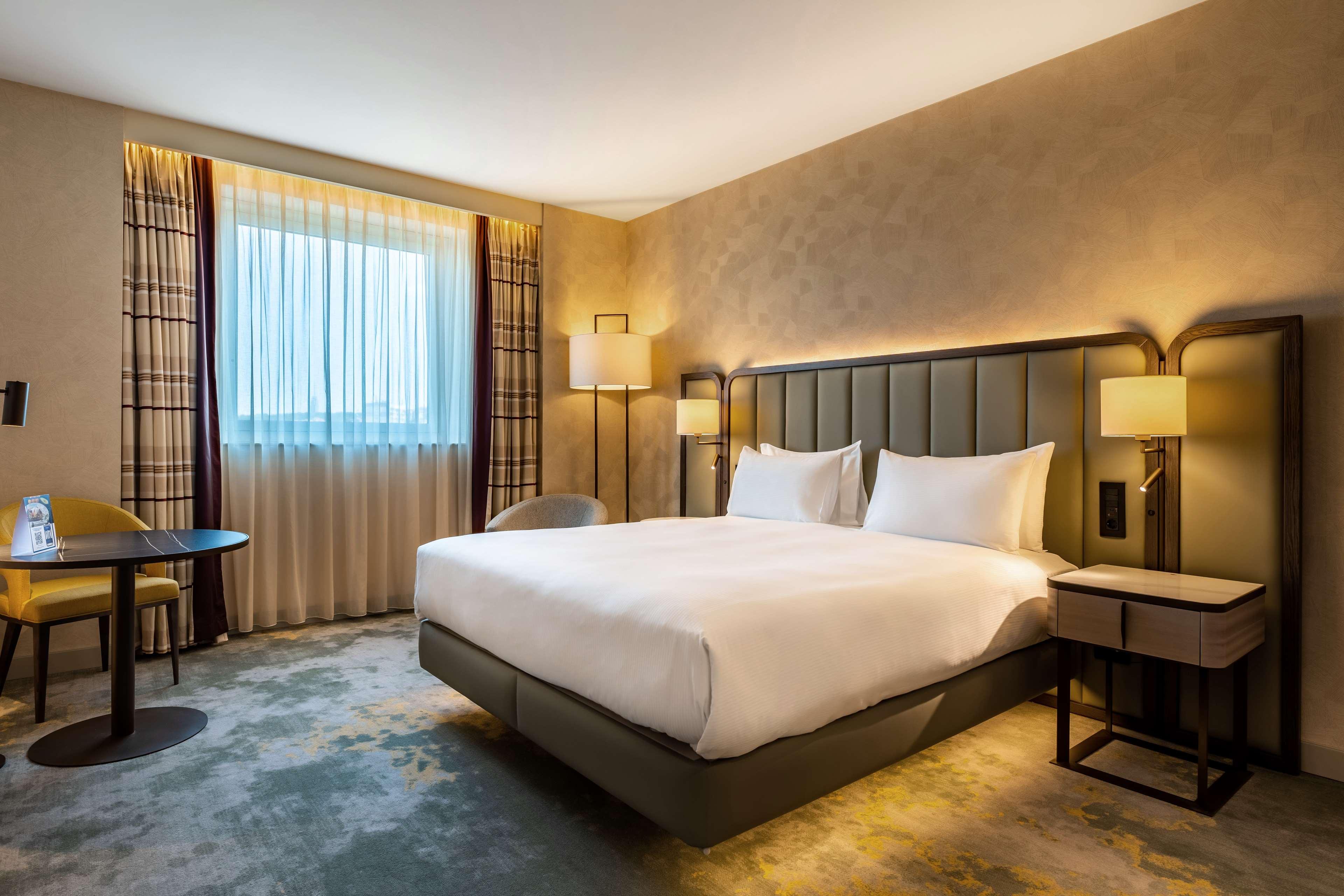 Double Executive King Bed