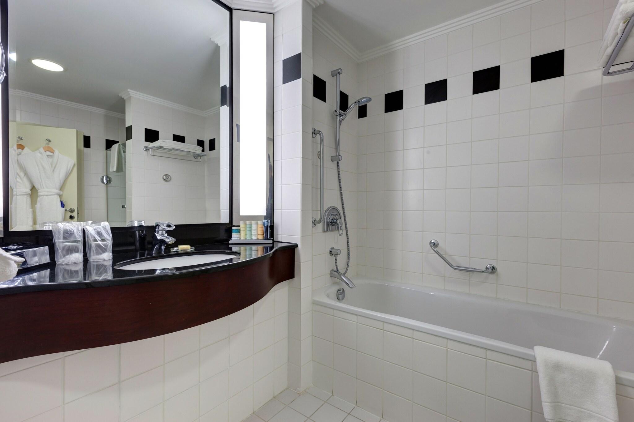 Family Room Queen Size Bed